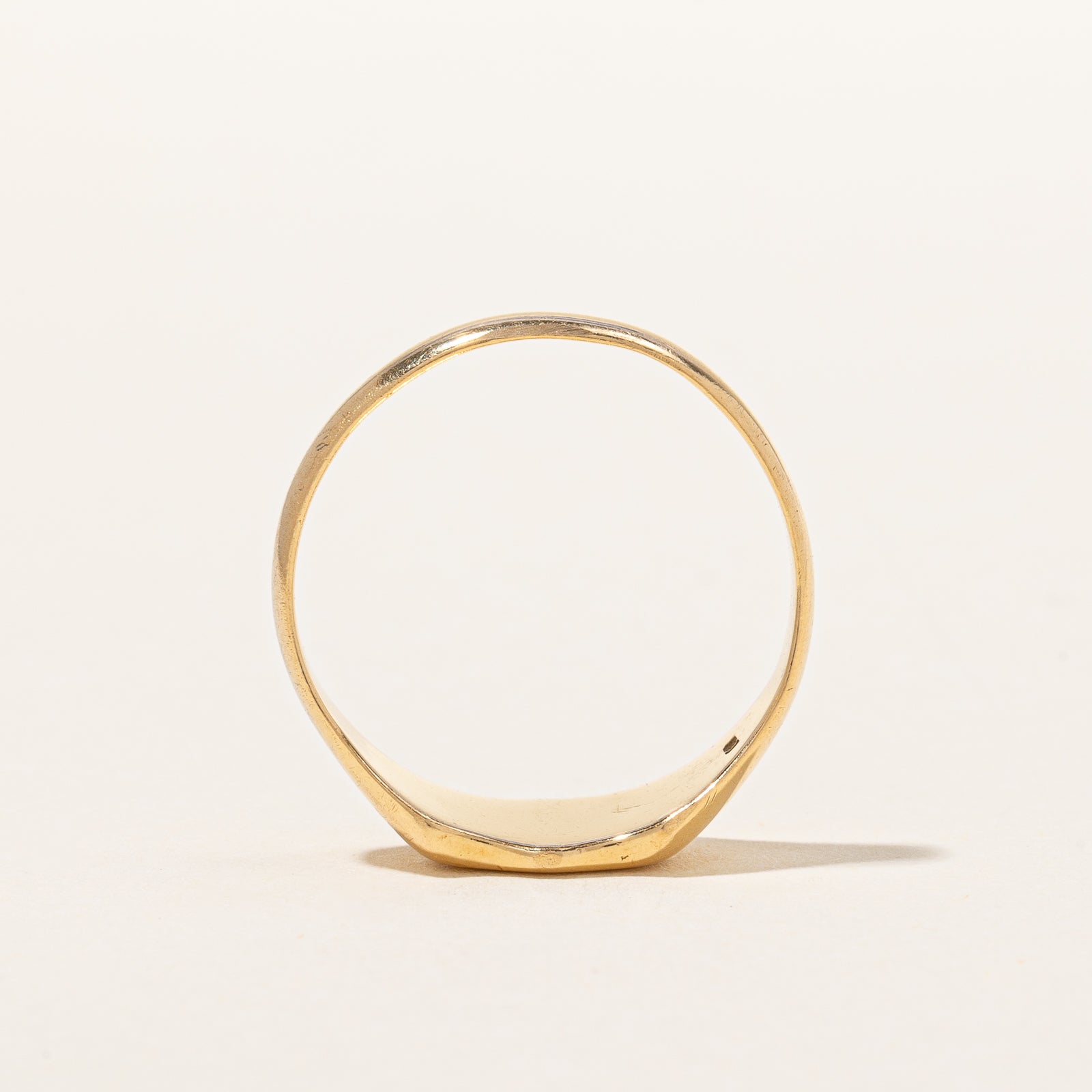 Bague initiale en or jaune 18 carats poinçonnée 1918 | Taille 9 |