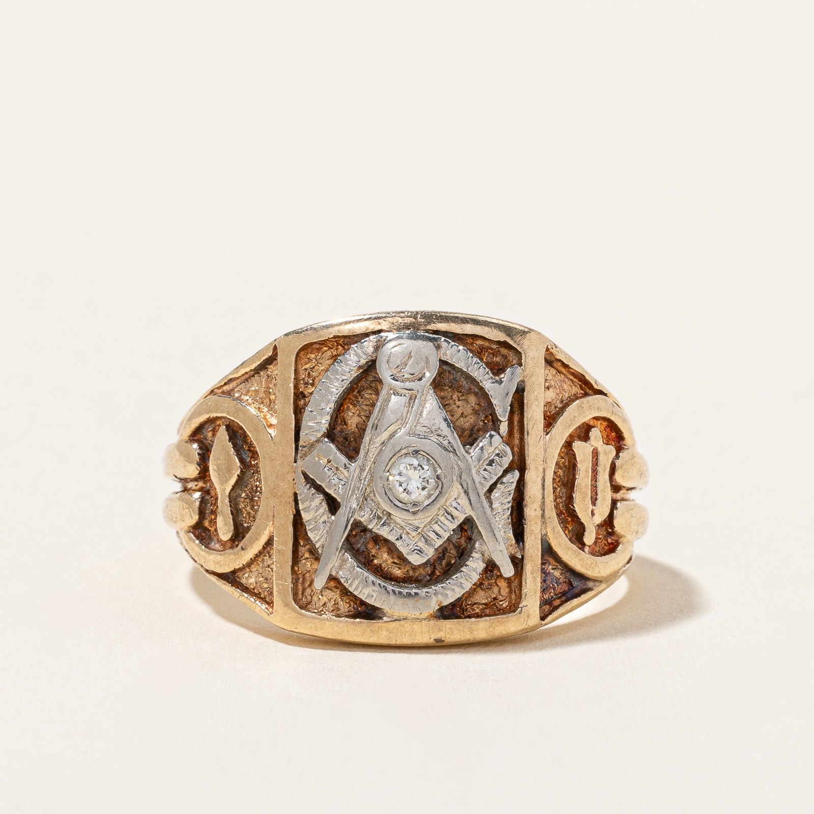 Solitaire Diamond Masonic Gold Ring | 0.04ct | SZ 8 |
