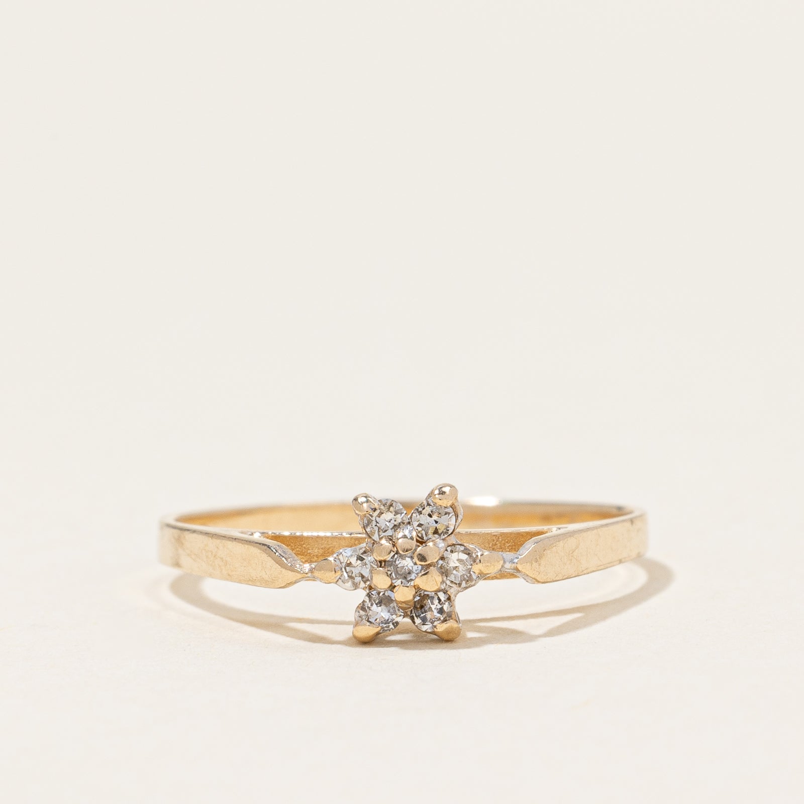 Cluster Set Diamond Ring | 0.07ctw | SZ 4.75 |
