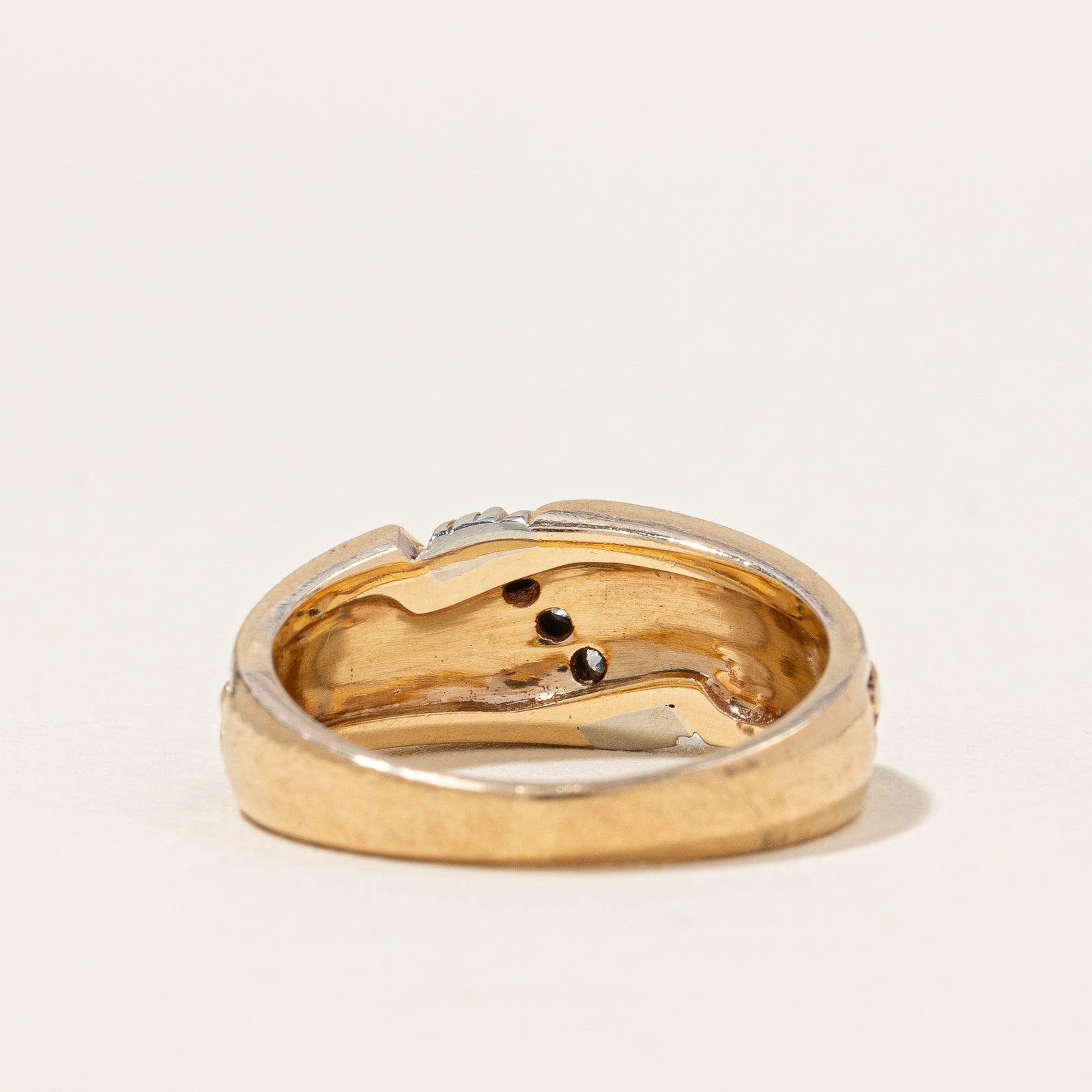 Textured Diamond Ring | 0.06ctw | SZ 6.75 |
