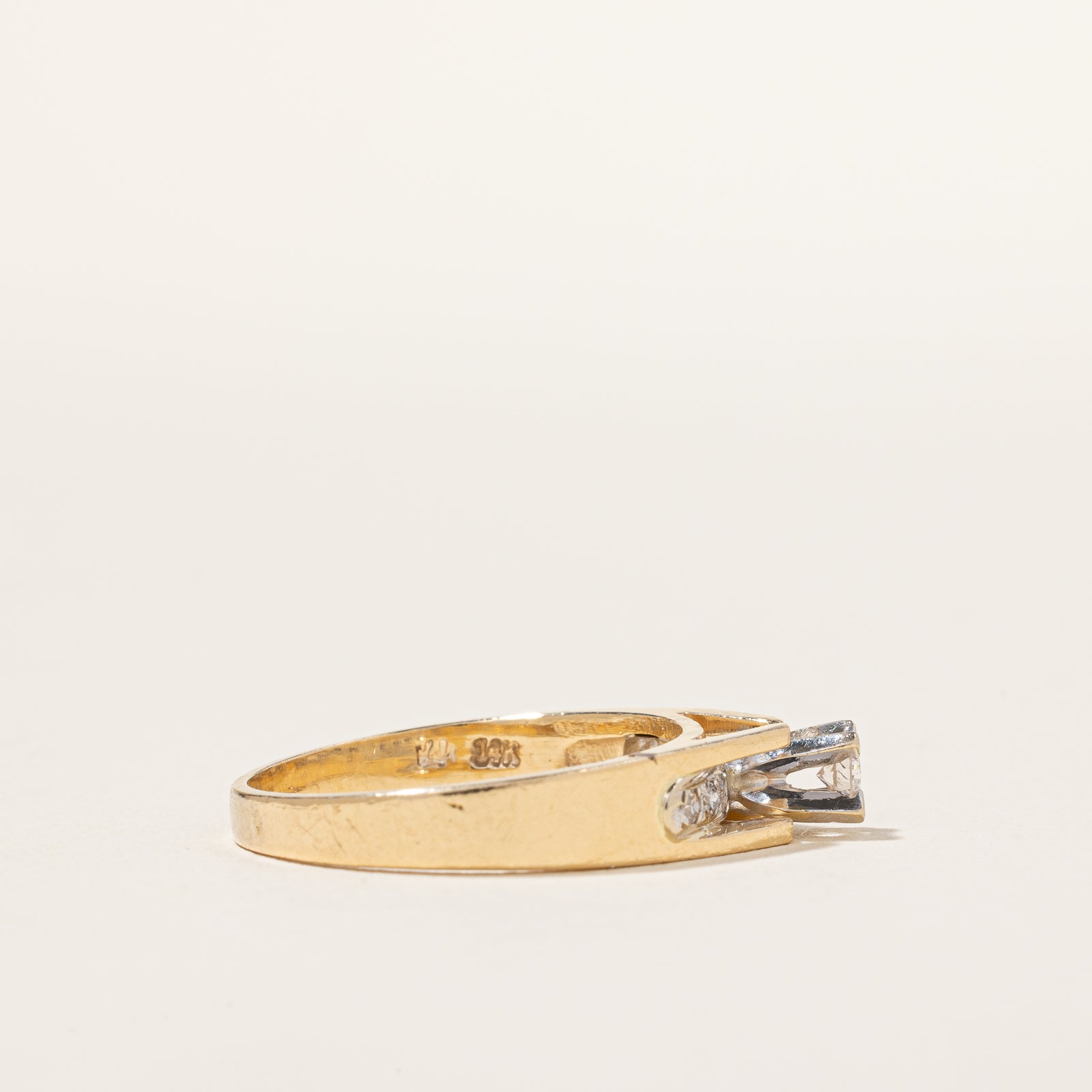 Cathedral Set Diamond Engagement Ring | 0.16ctw | SZ 7.75 |