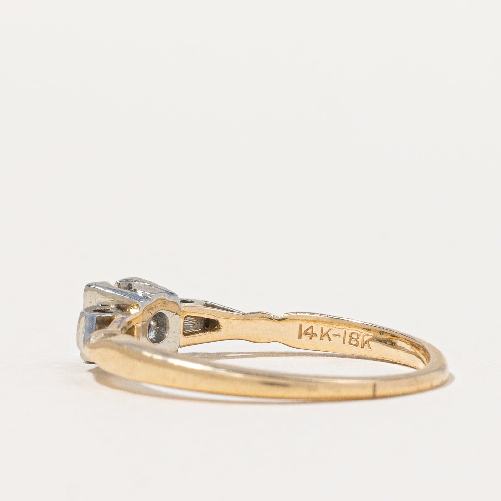Diamond Ring | 0.13ctw | SZ 6.5 |