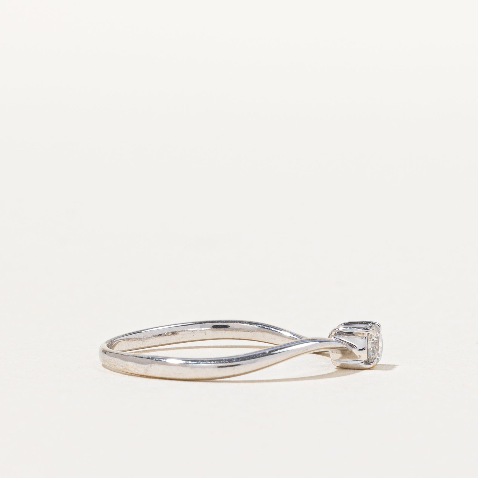 Diamond Wave Ring | 0.15tw | SZ 5.75 |