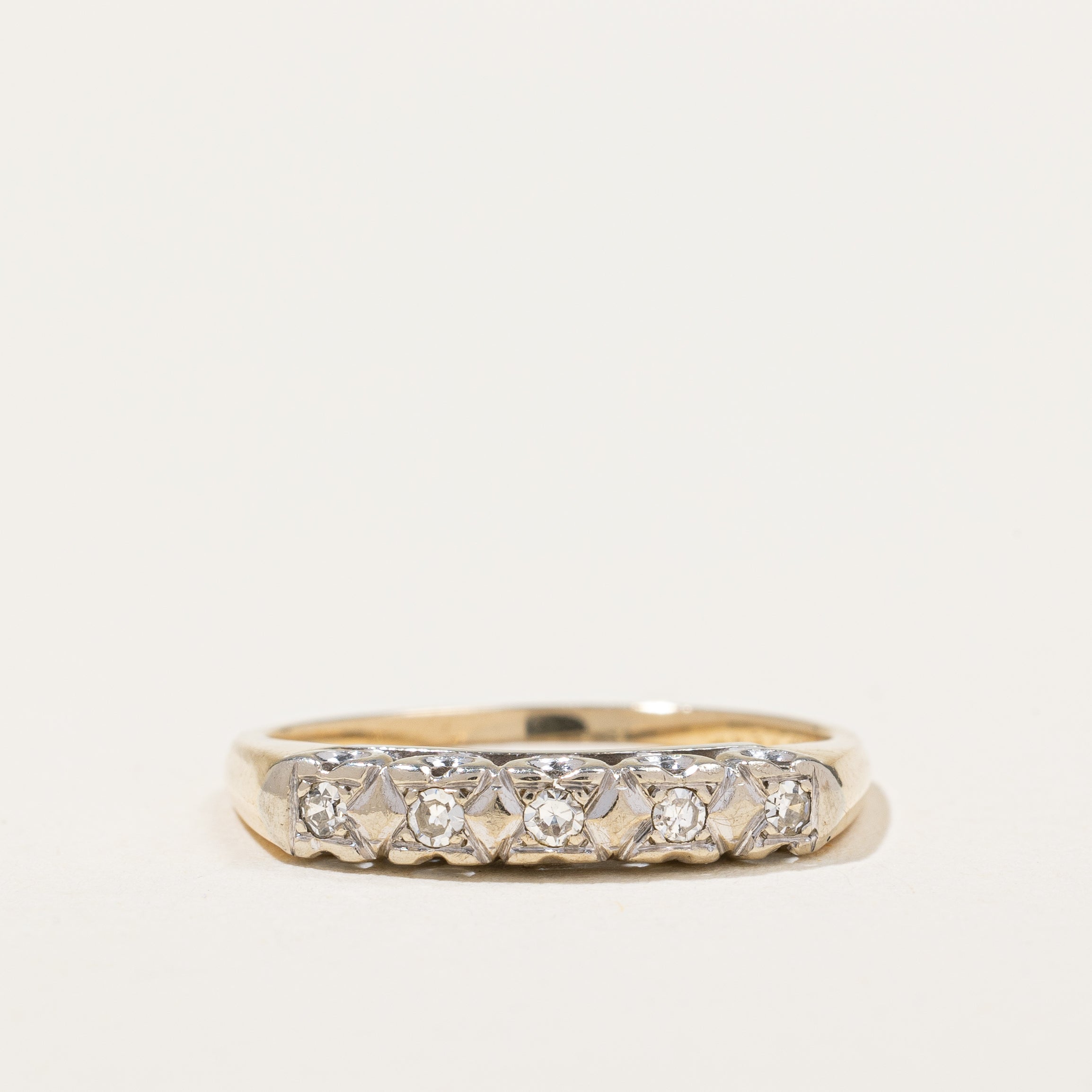 Diamond Ring | 0.09ctw | SZ 6 |