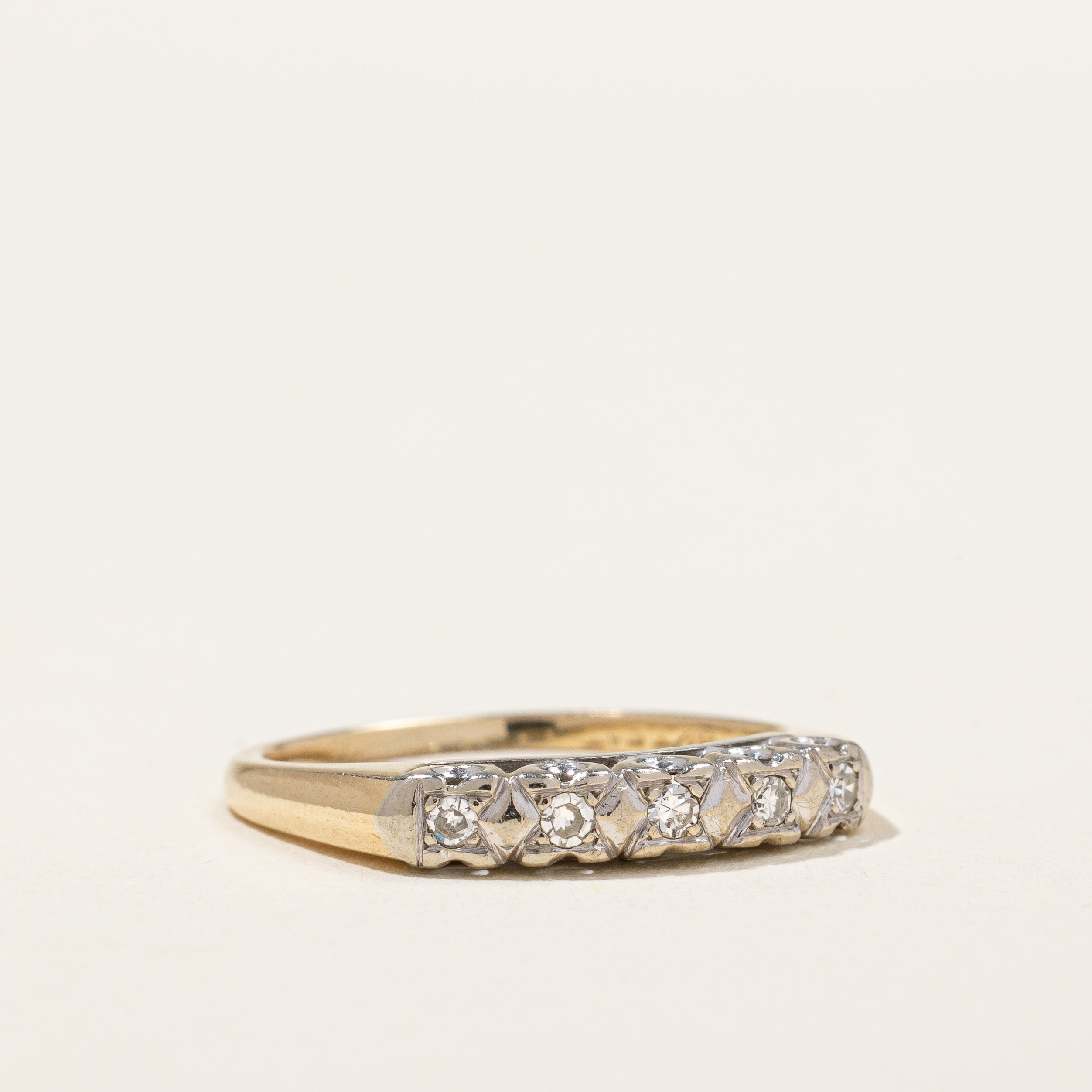 Diamond Ring | 0.09ctw | SZ 6 |
