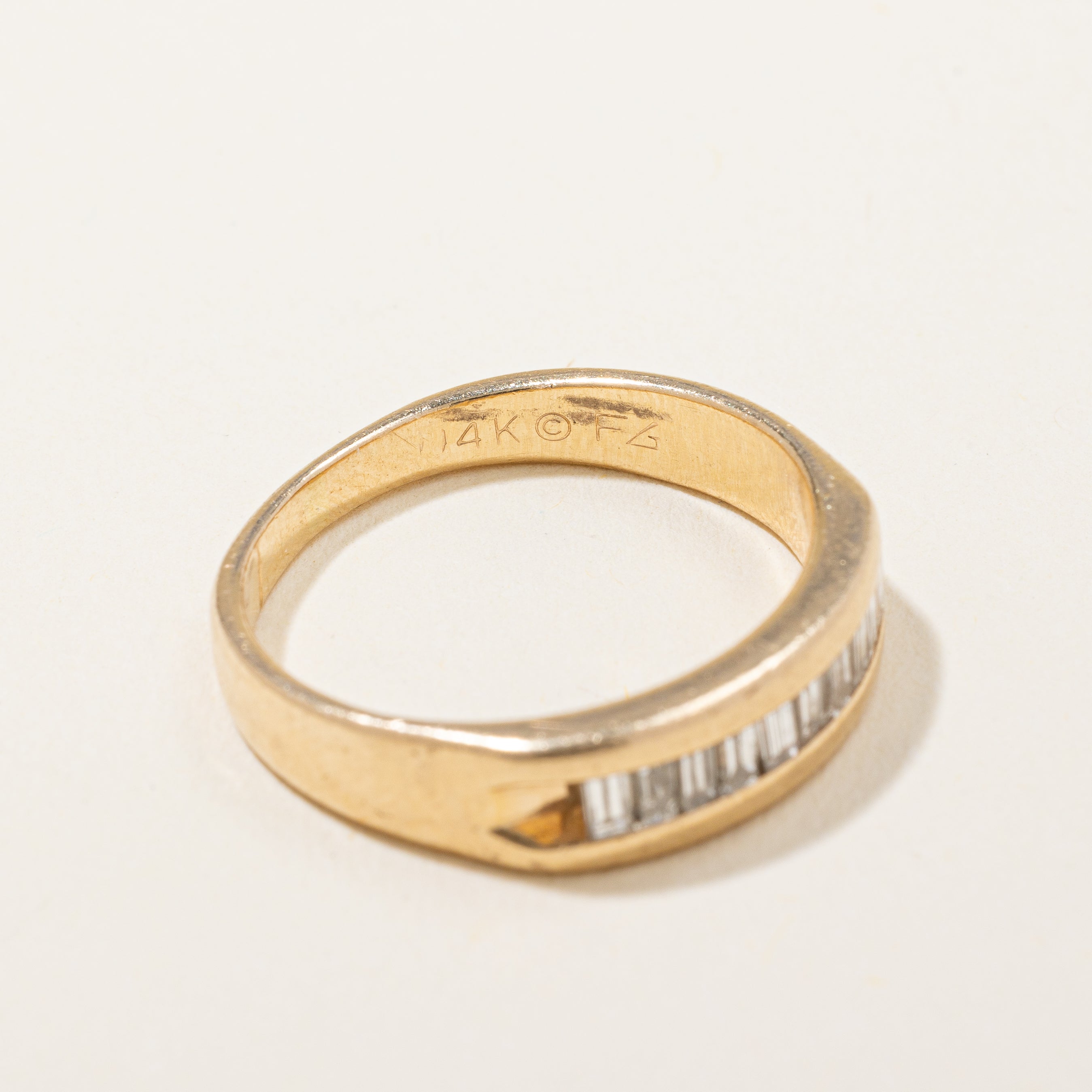 Bague sertie de diamants en canal | 0,40 ct | Taille 7,25 |