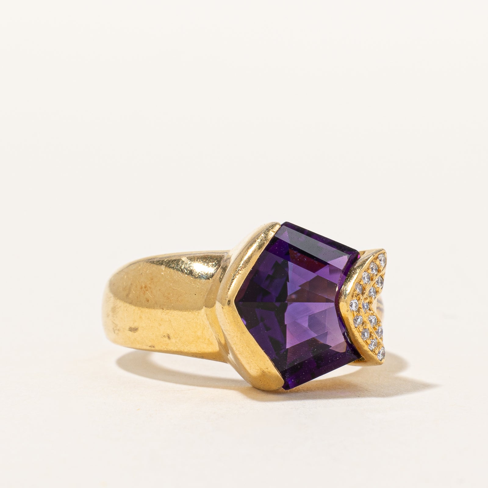Vintage Amethyst & Diamond Cocktail Ring | 3.20ct, 0.10ctw | SZ 8 |
