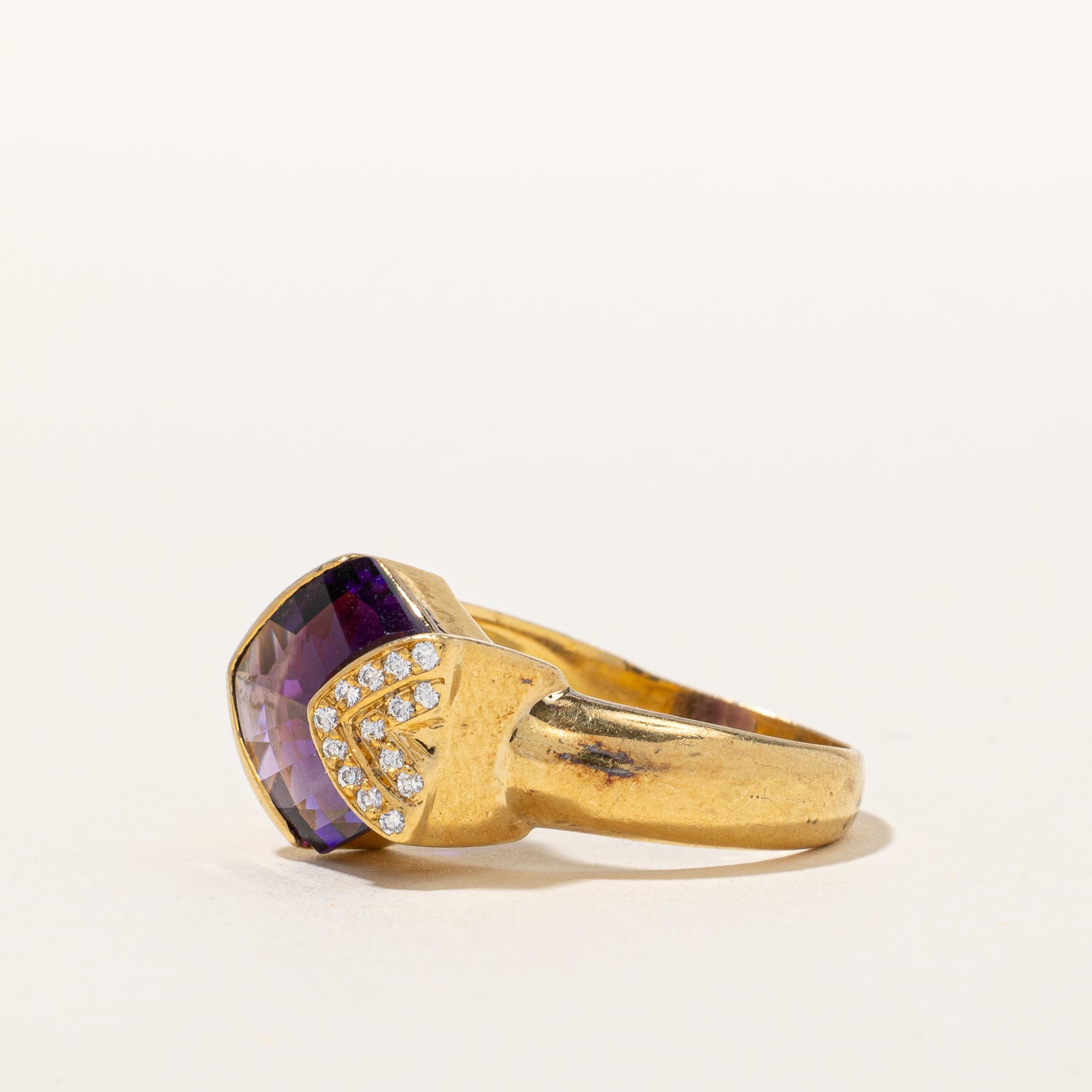 Vintage Amethyst & Diamond Cocktail Ring | 3.20ct, 0.10ctw | SZ 8 |