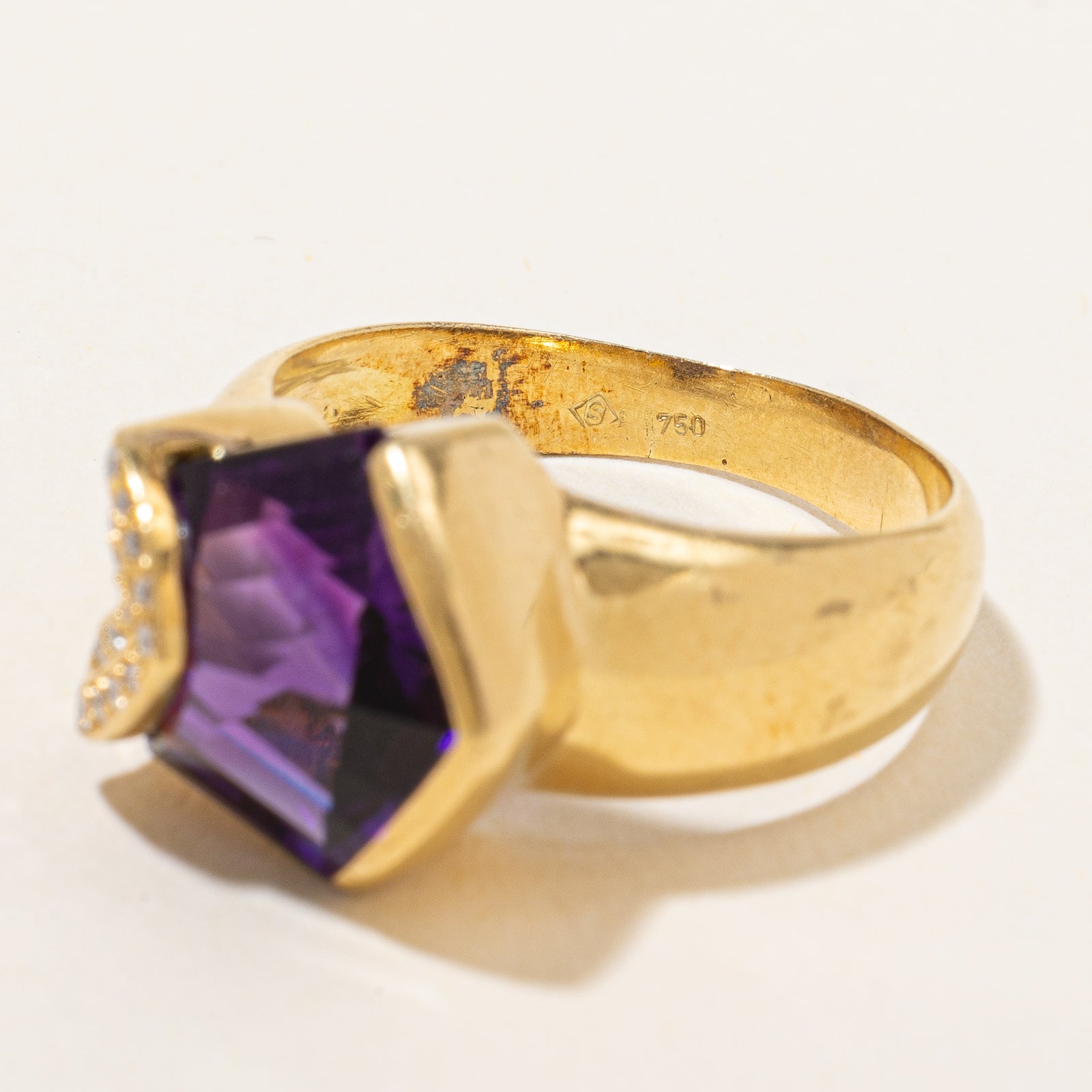 Vintage Amethyst & Diamond Cocktail Ring | 3.20ct, 0.10ctw | SZ 8 |