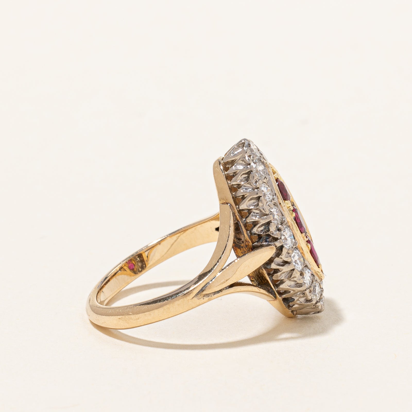Bague Navette Vintage Diamant et Rubis | 0,96 ct, 0,33 ct | Taille 5,5 |