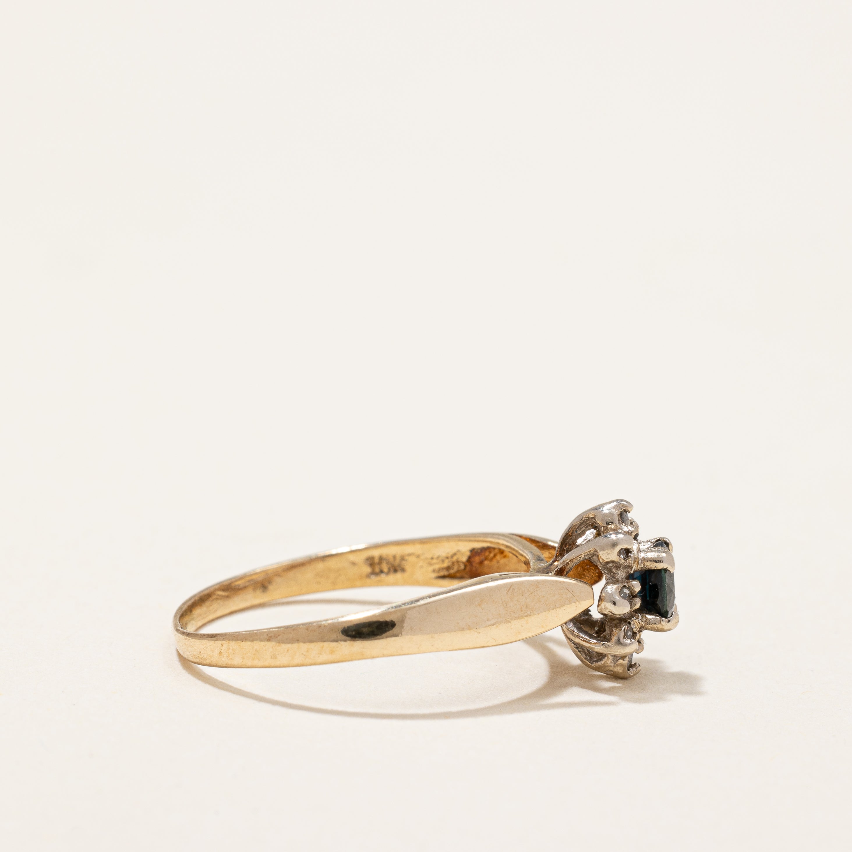 Sapphire and Diamond Halo Ring | 0.22 ct Sapphire | SZ 5 |