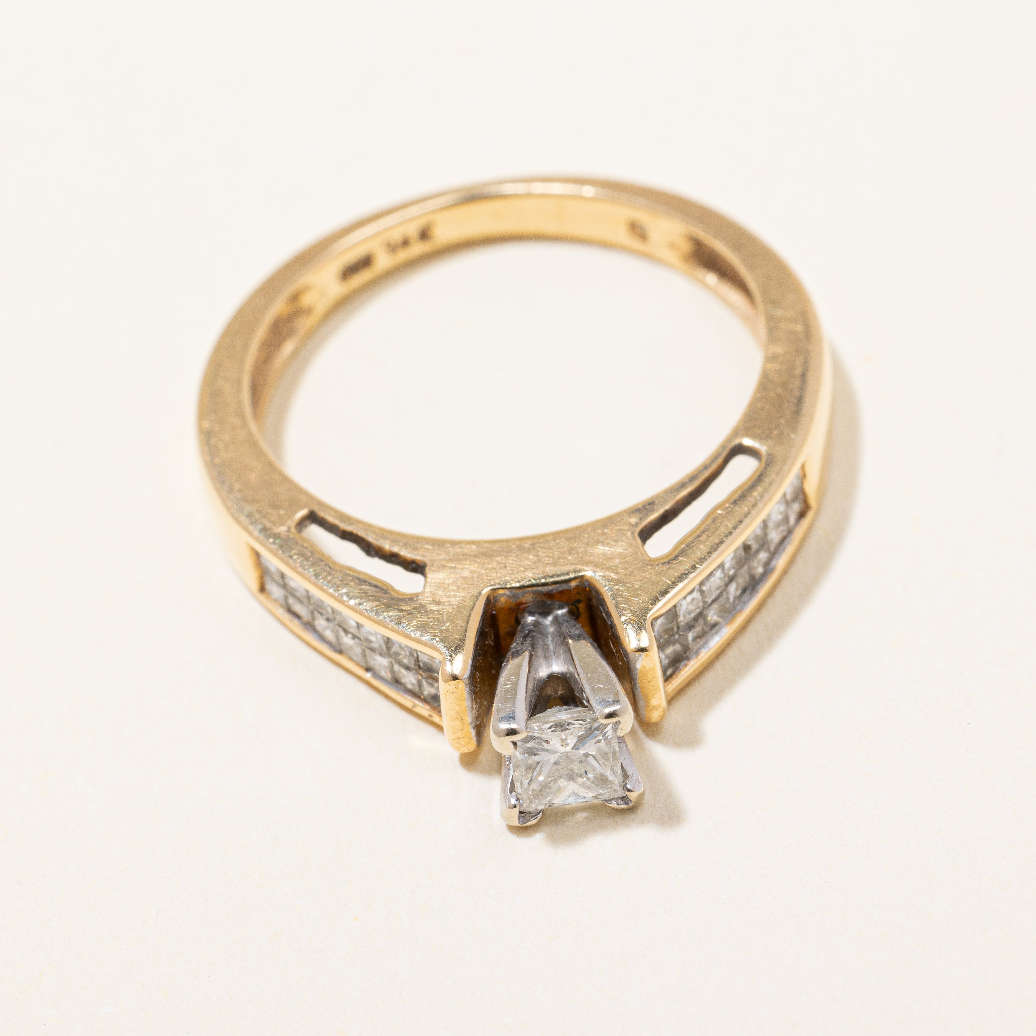 High Set Princess Diamond Ring | 0.96 ctw | SZ 6.5 |