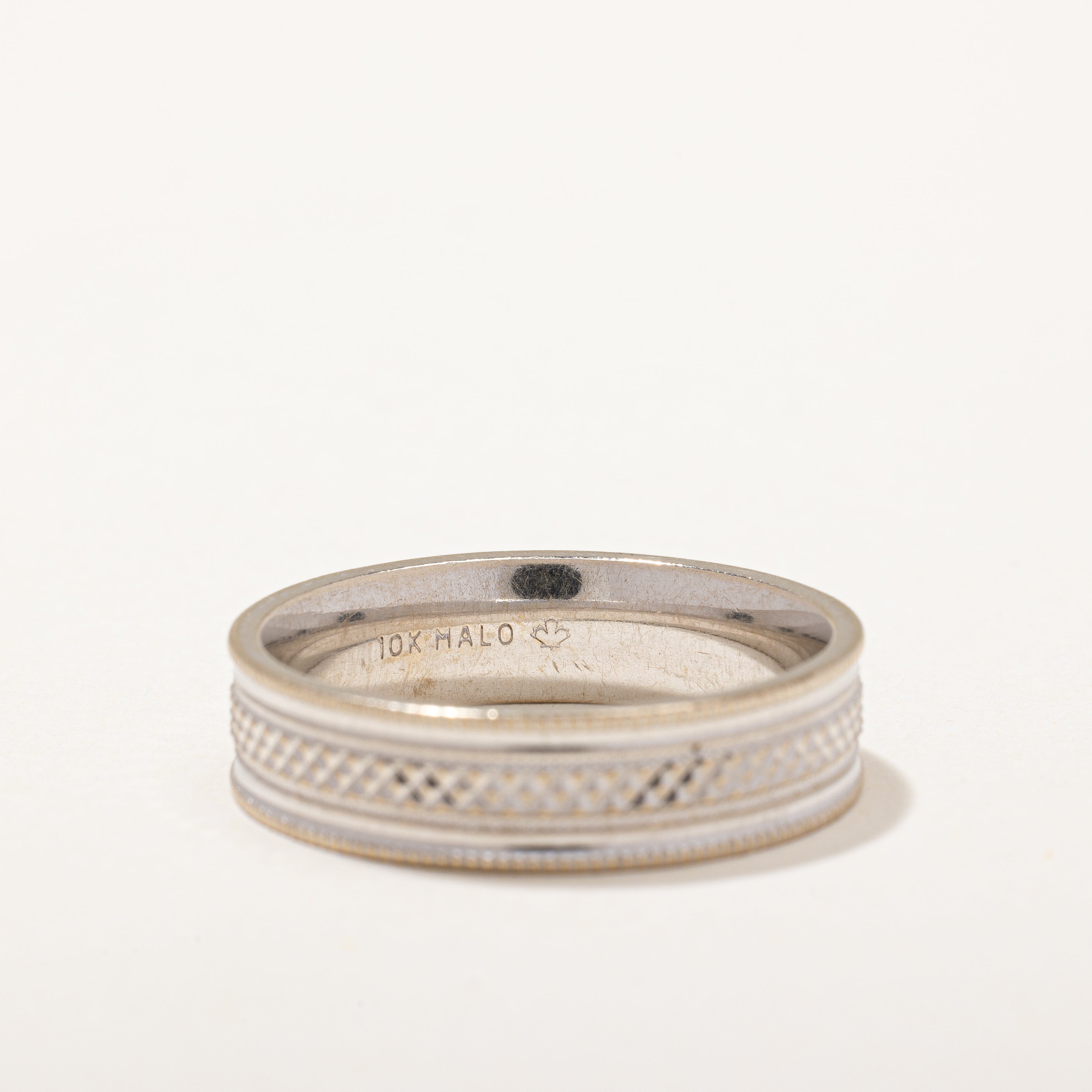 Diamond Cut Textured Band | SZ 10.5 |