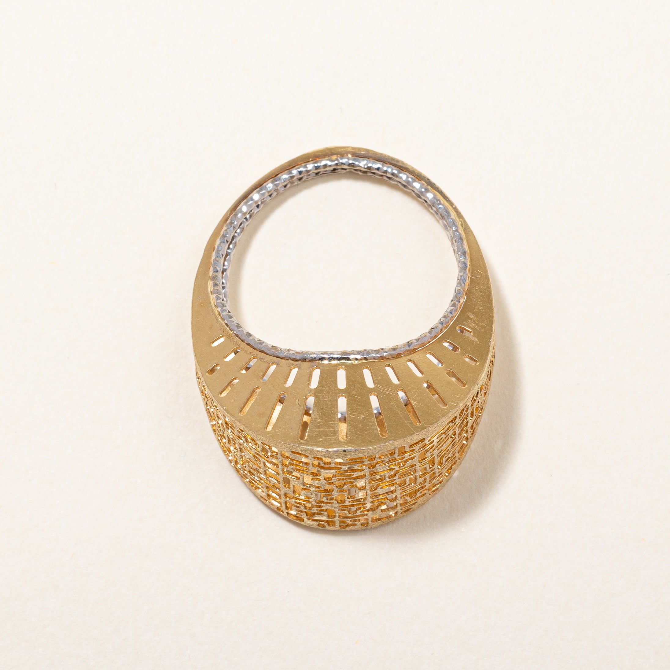 Bague bicolore à forme géométrique creuse | Taille 8 |