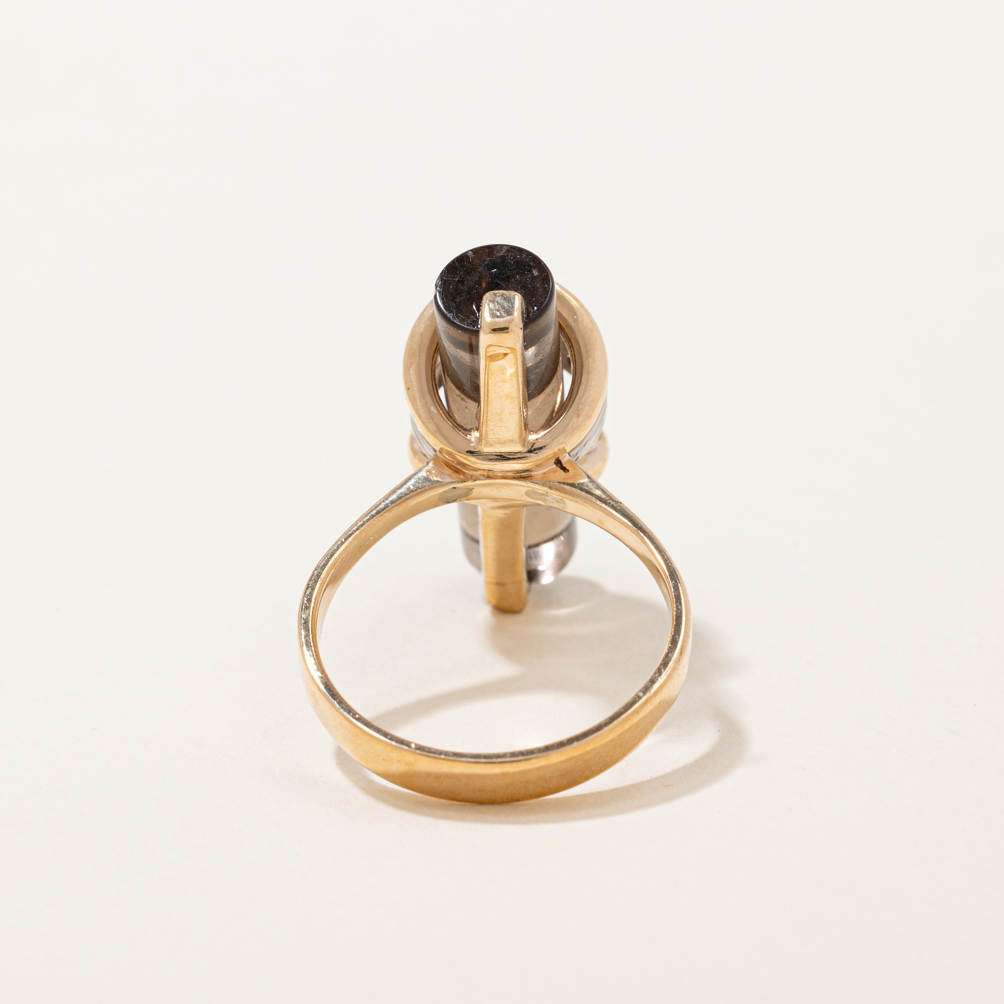 Bague cocktail en quartz fumé et diamants | 0,05 ct au total, 5,50 ct | Taille 8,75 |