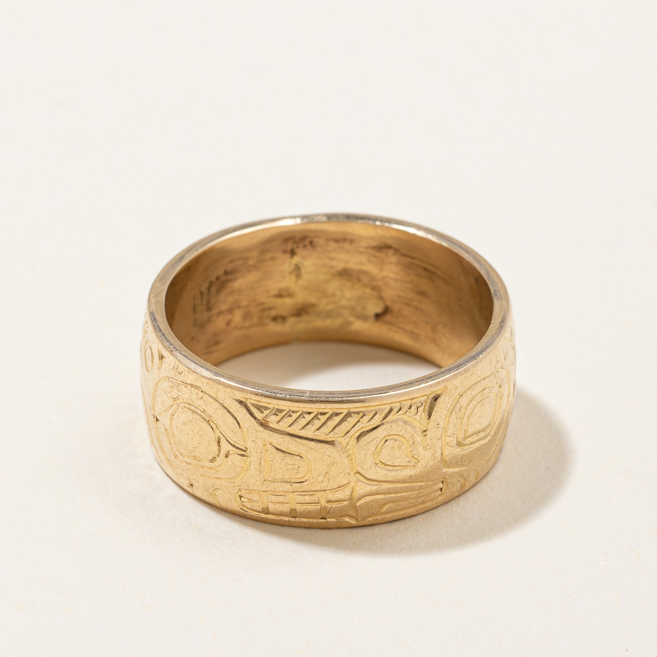 Hand Carved Indigenous Animal Art Band | SZ 7 |