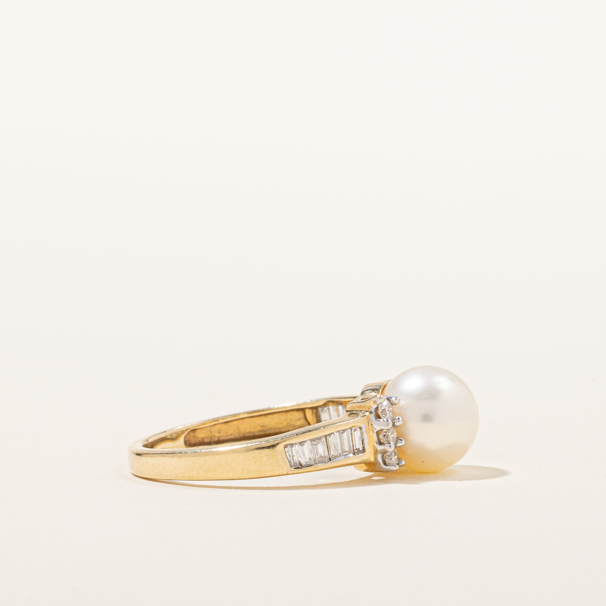 Pearl & Diamond Ring | 0.27ctw | SZ 5 |