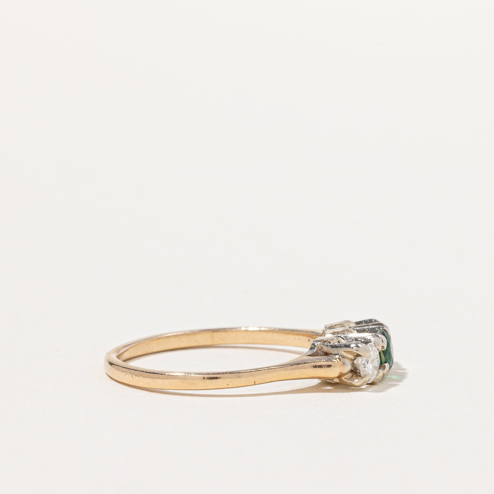 Diamond & Glass Top Doublet Ring | 0.28ctw, 0.18ct | SZ 7.75 |