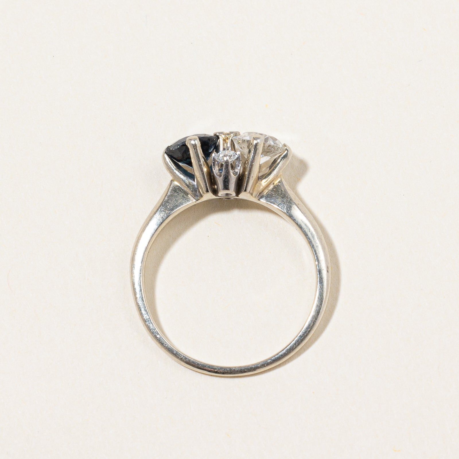 Bague ancienne européenne en diamant et saphir | 0,61 ct au total, 0,50 ct | Taille 5,25 |