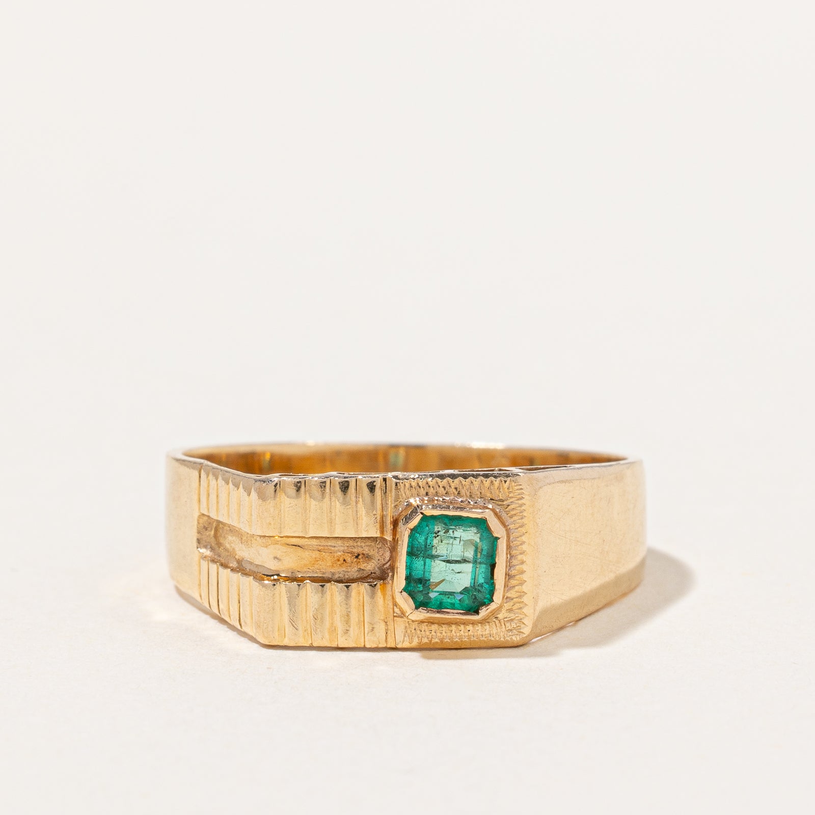 Emerald Ring | 0.26ct | SZ 10 |