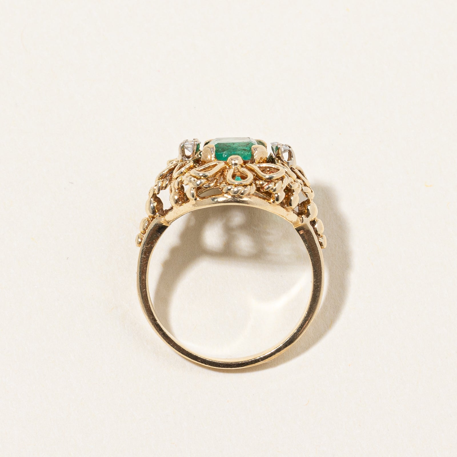 Emerald & Diamond Cocktail Ring | 1.00ct, 0.04ctw | SZ 3.75 |
