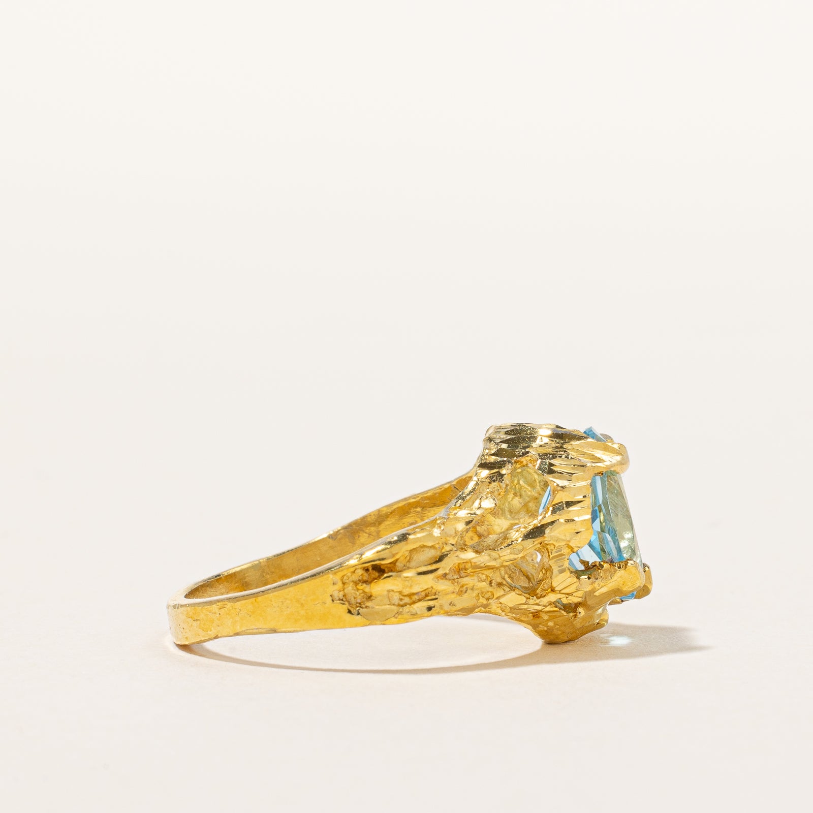 Vintage Blue Topaz Textured Cocktail Ring | 3.30ct | SZ 8 |