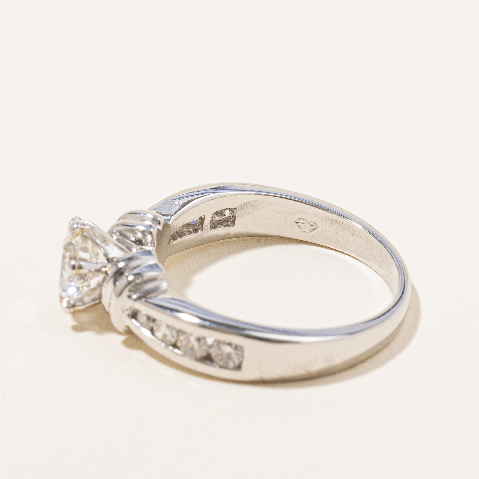 Bague de fiançailles en diamant avec détail ruban | 1,05 ct | Taille 6 |