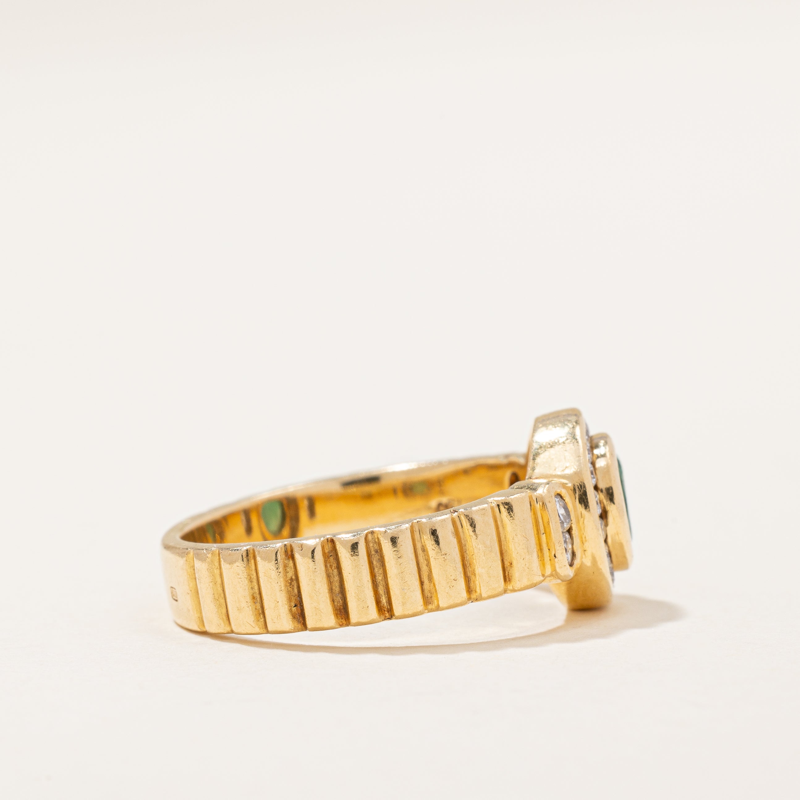 Emerald & Diamond Ring | 0.35ct, 0.20ctw | 6 |