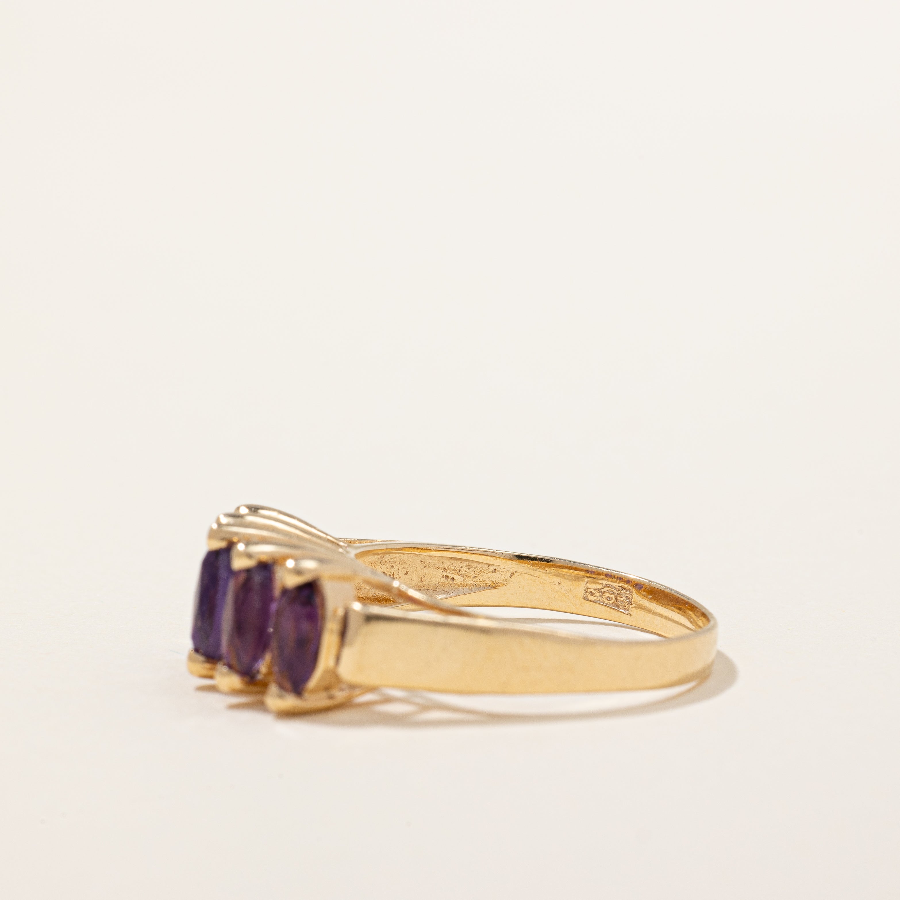 High Set Amethyst Ring | 1.00ctw | SZ 6.25 |