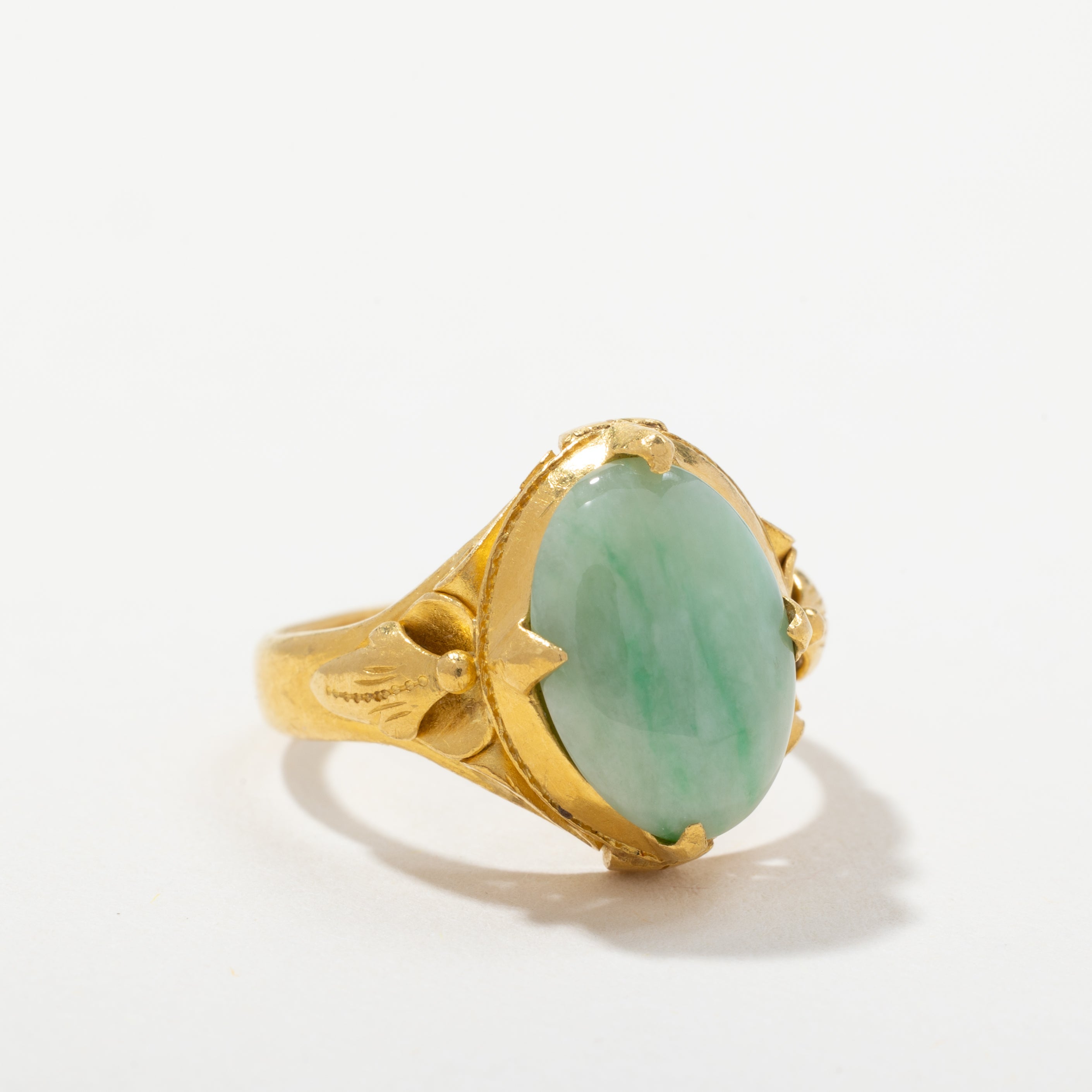 24k Yellow Gold Light Green Jadeite Ring| SZ 6.75