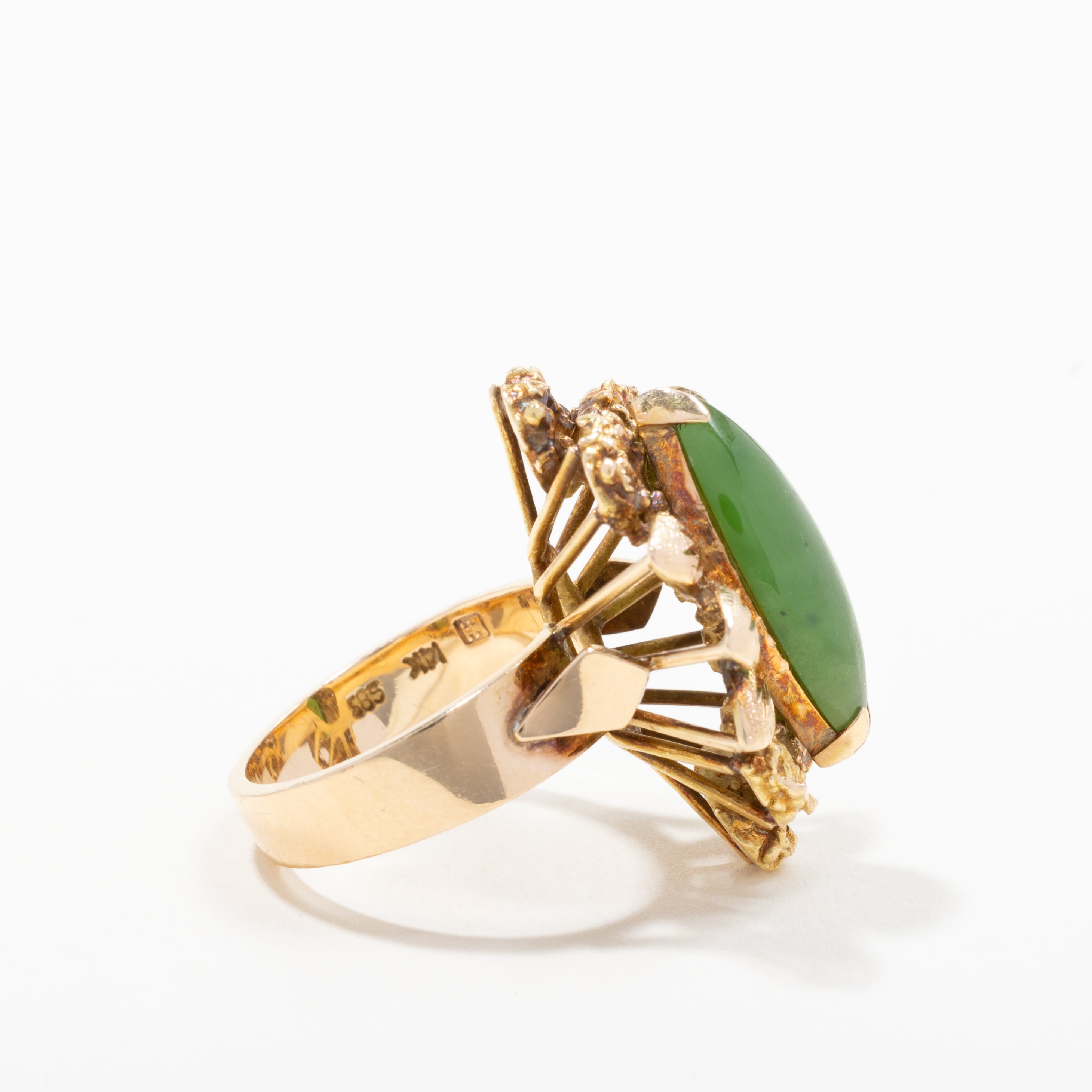 14k Yellow Gold Jade Solitaire Ring | Size 7