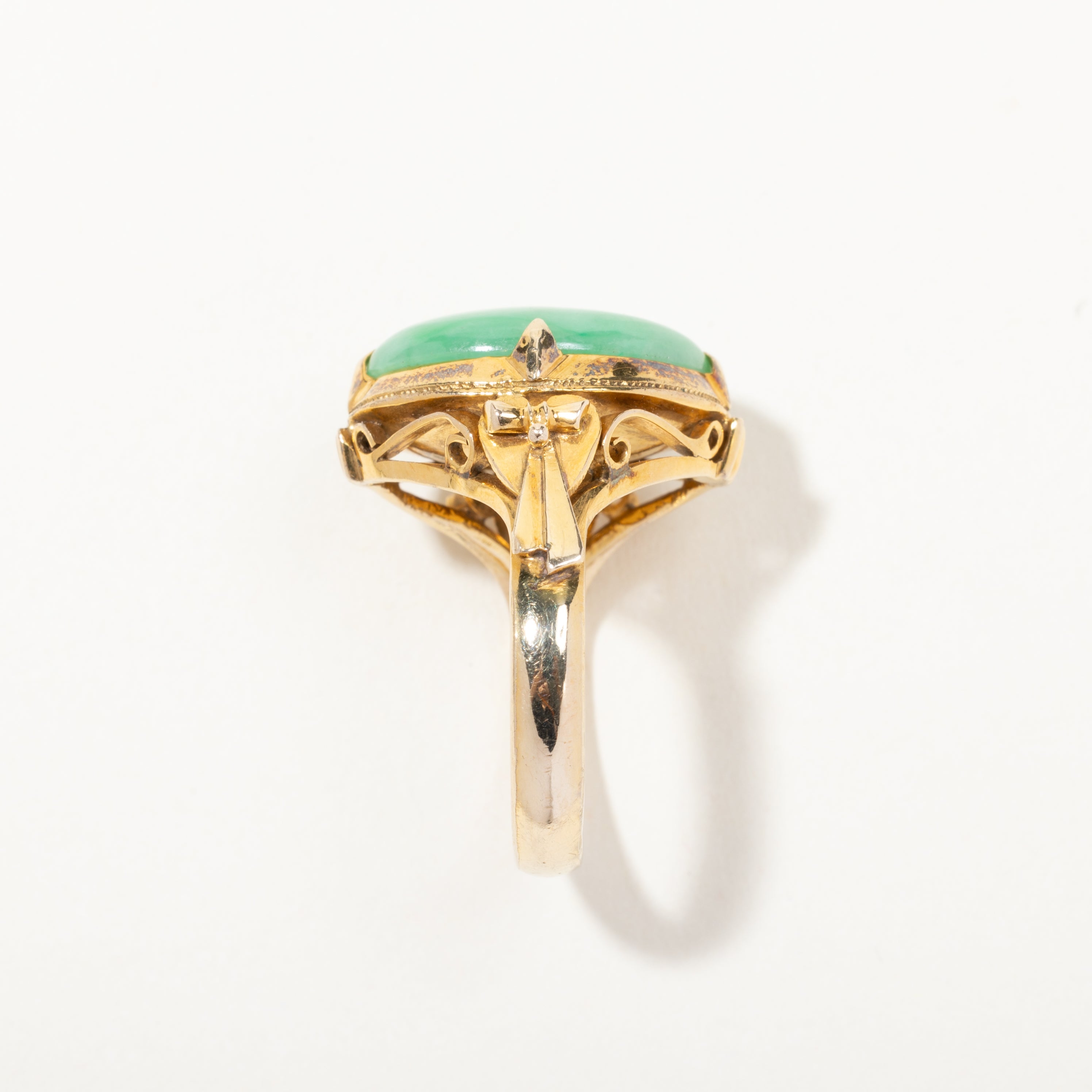 18k Yellow Gold Jadeite Ring | SZ 7.5
