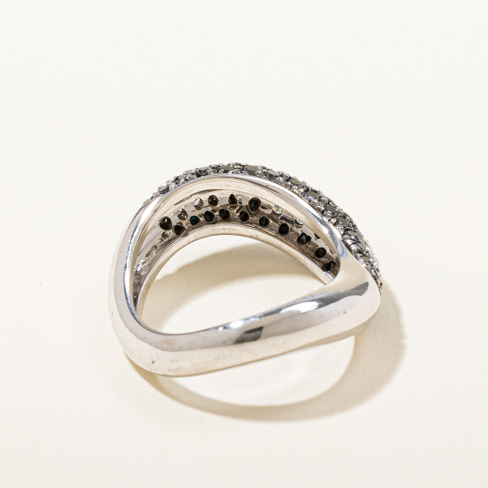 Black & White Diamond Floral Ring | 1.05ctw | SZ 5.75 |
