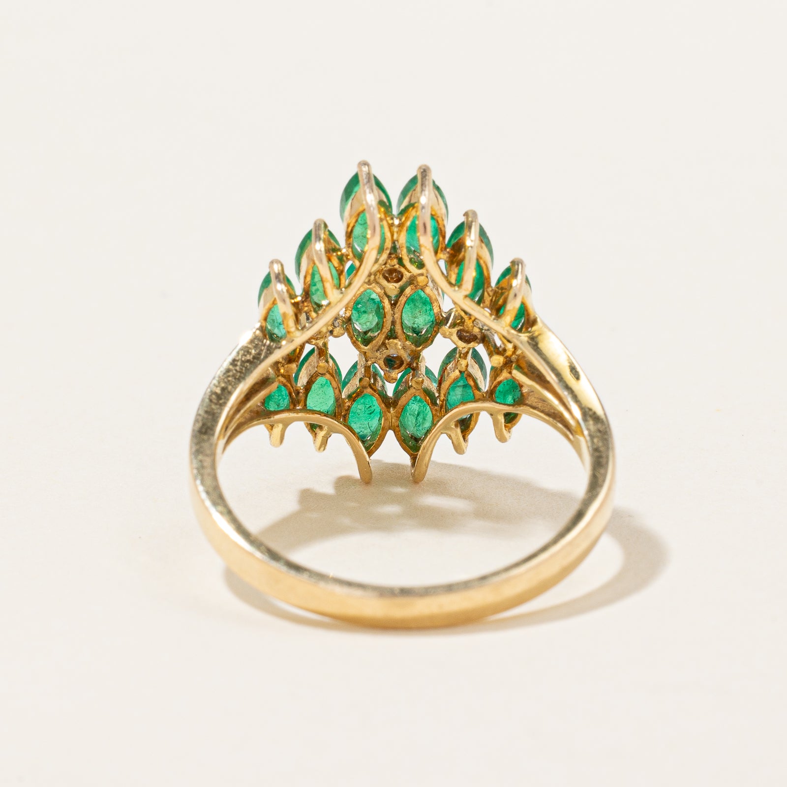 Bague cocktail émeraude et diamants | 0,75 ct, 0,04 ct | Taille 7 |