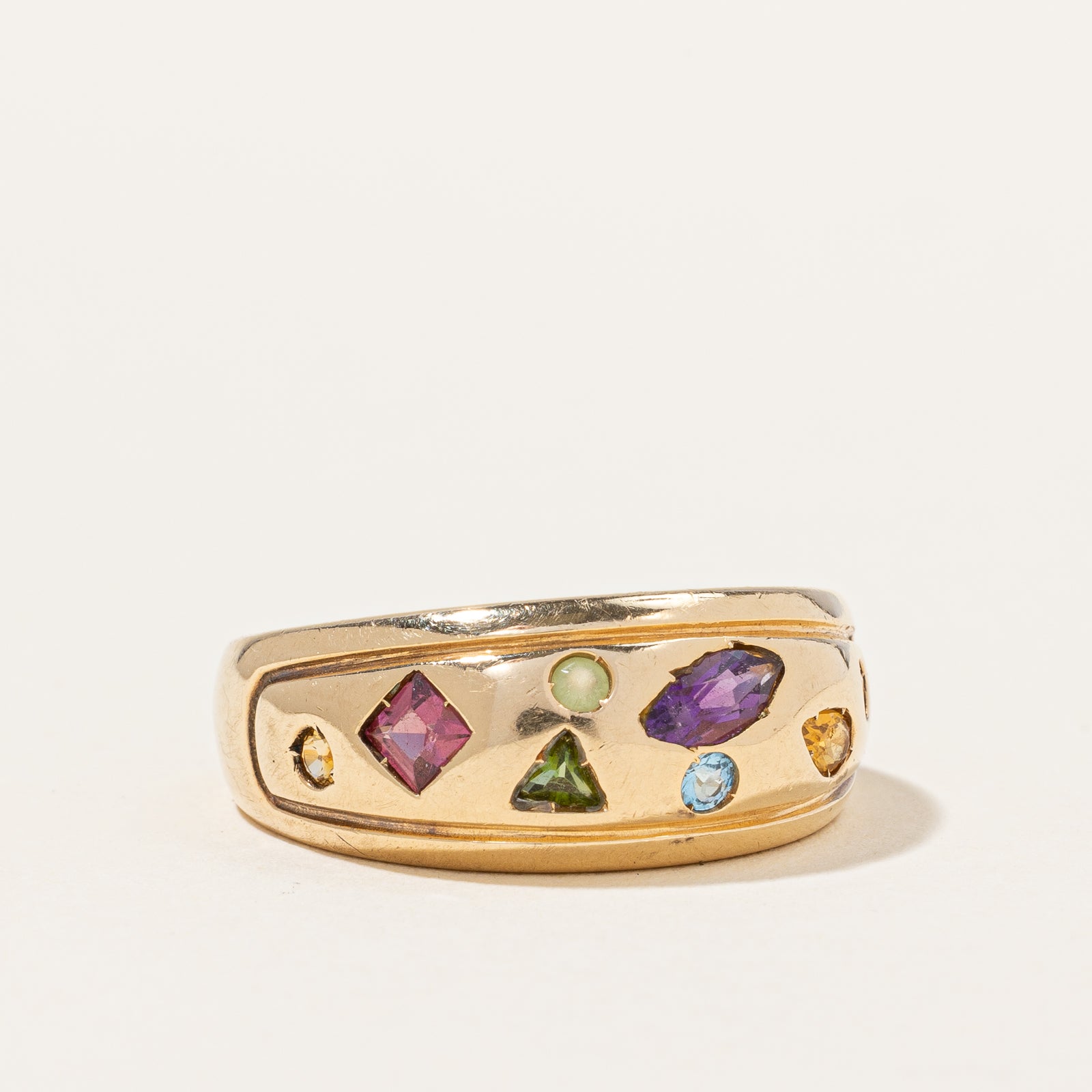 Bague sertie de plusieurs pierres précieuses | 0,28 ct | Taille 10 |