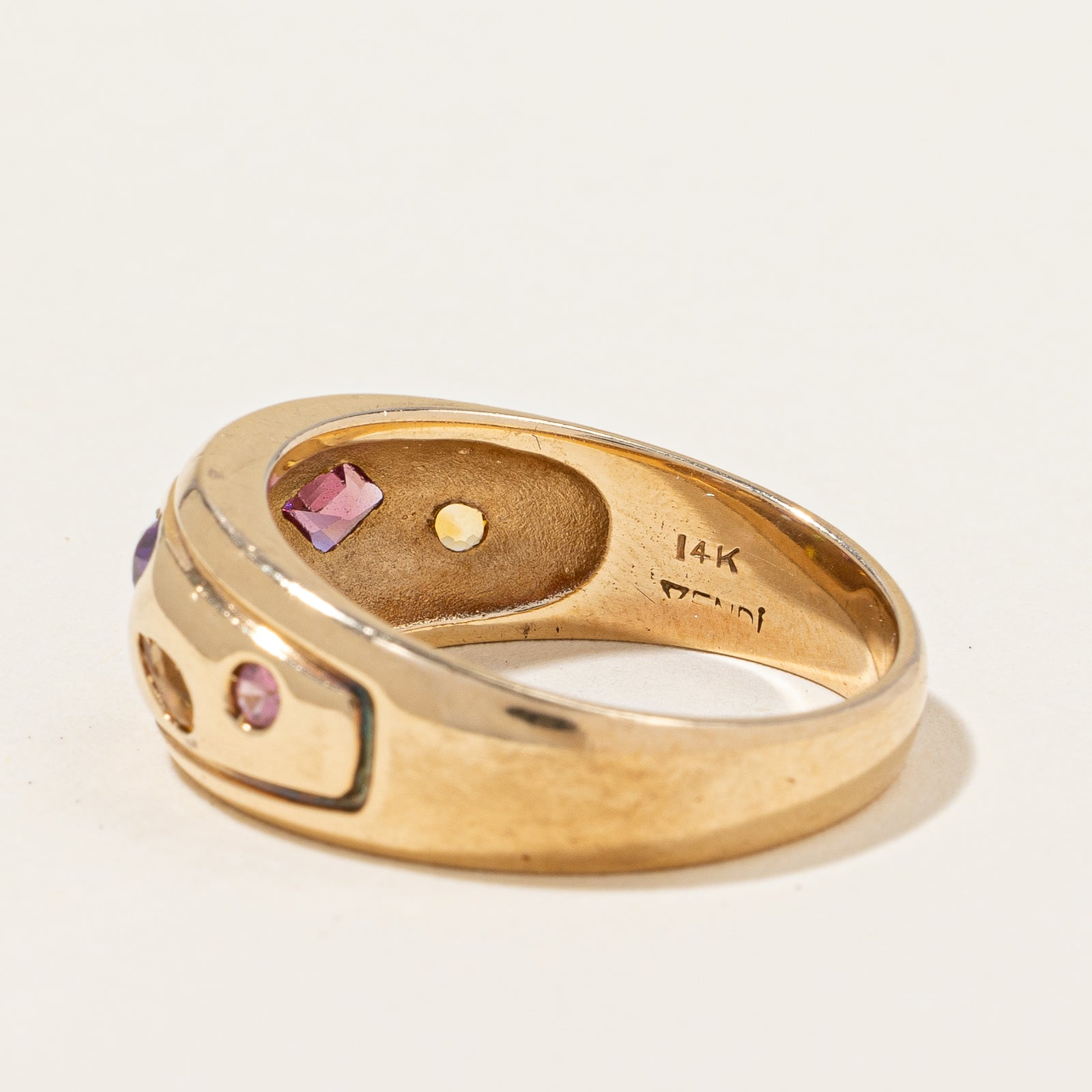 Bague sertie de plusieurs pierres précieuses | 0,28 ct | Taille 10 |
