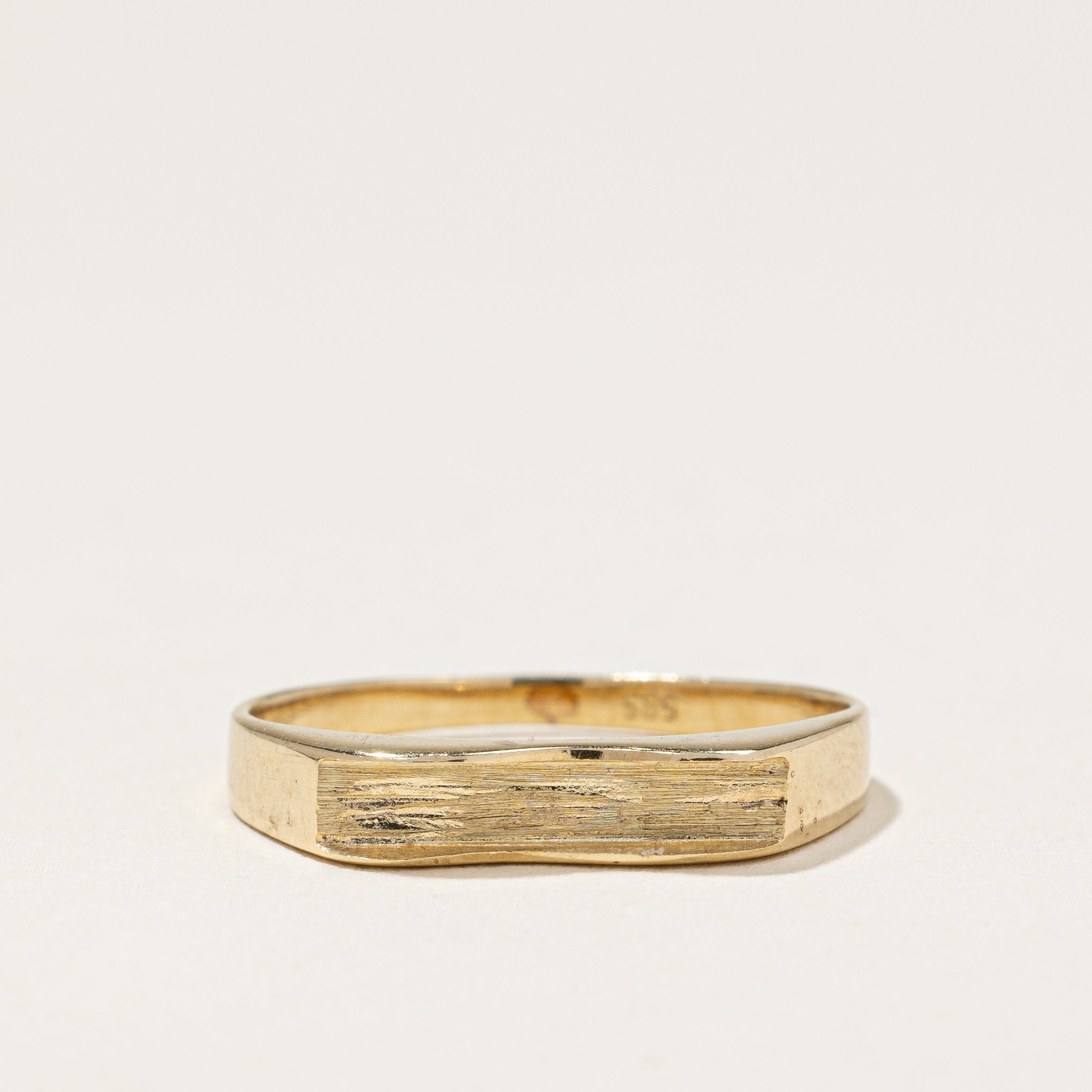 14k Yellow Gold Textured Ring | SZ 4.5 |