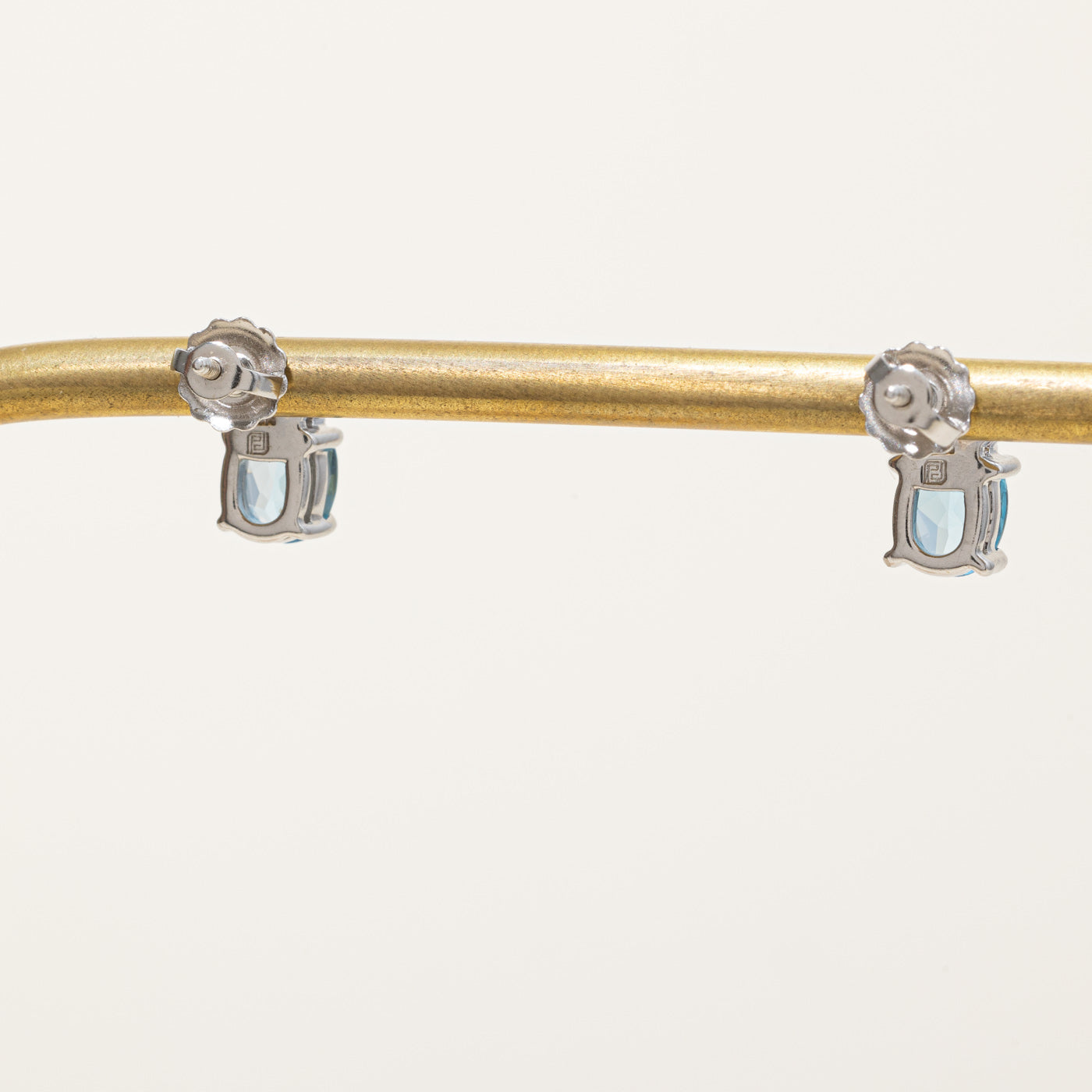 Boucles d'oreilles en topaze et diamants | 1,50 ct, 0,12 ct |