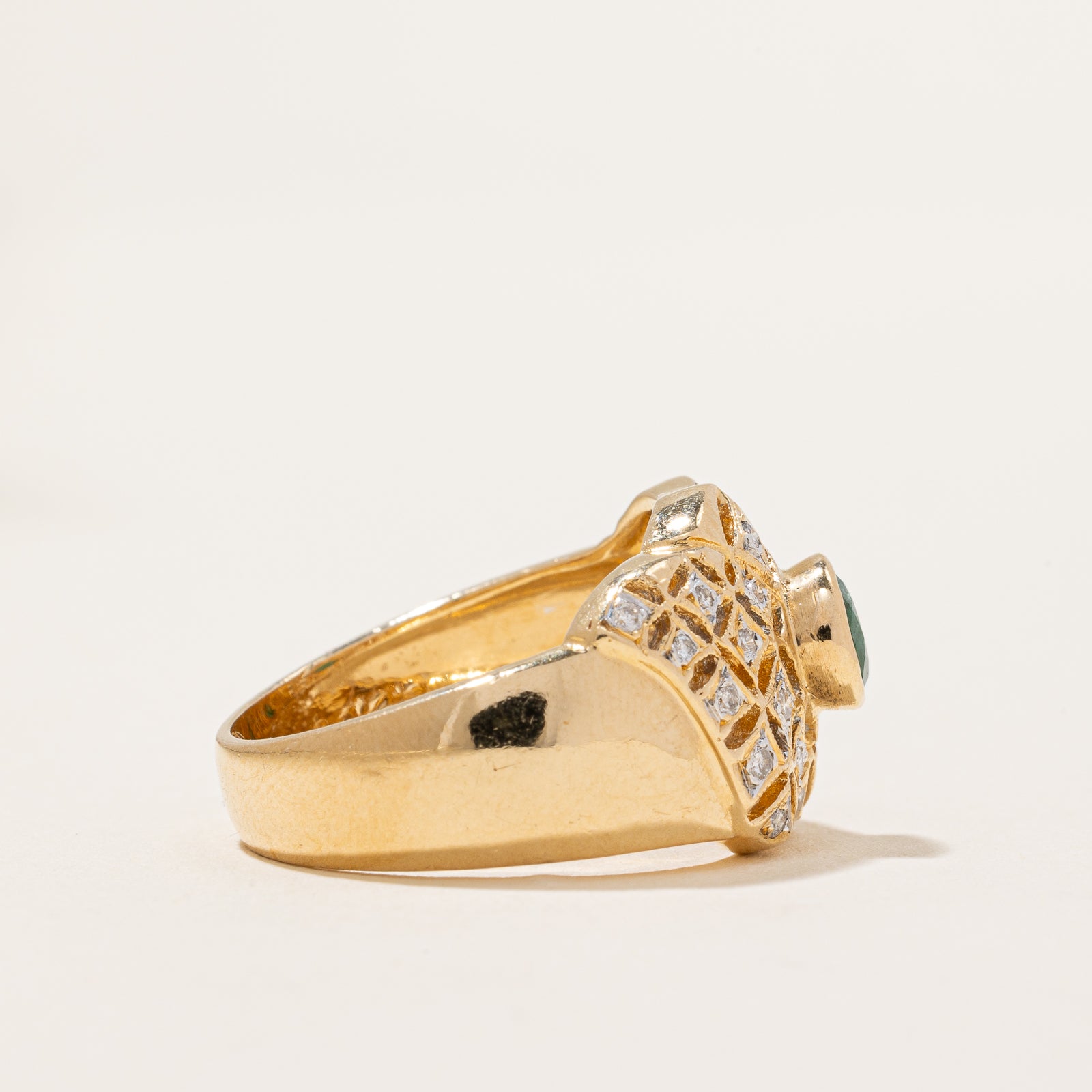 Bezel Set Emerald & Diamond Cocktail Ring | 0.20ctw, 0.39ct | SZ 6.75 |