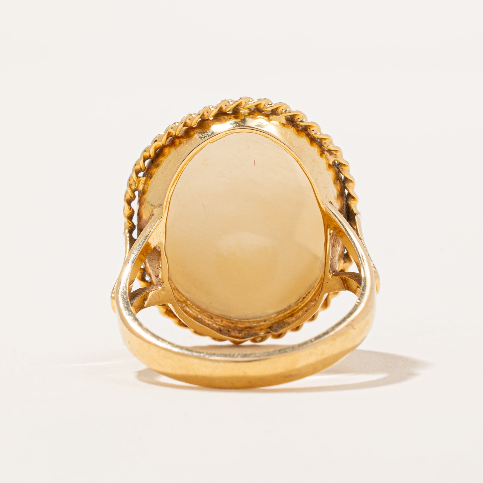 Vintage Mother of Pearl Carved Cameo Ring | 4.50ct | SZ 7.5 |