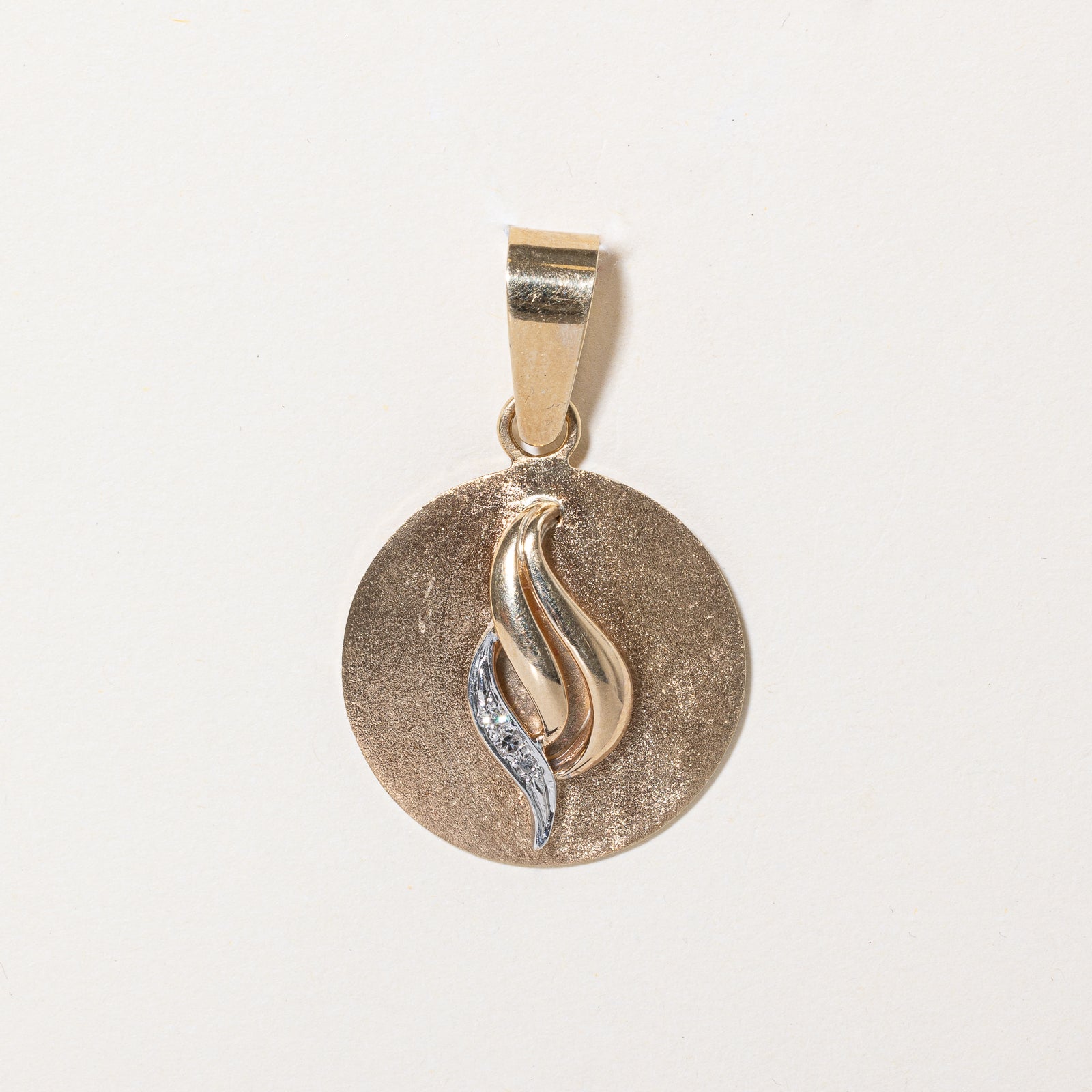 Yellow Gold Round Diamond Pendant | 0.04ctw |