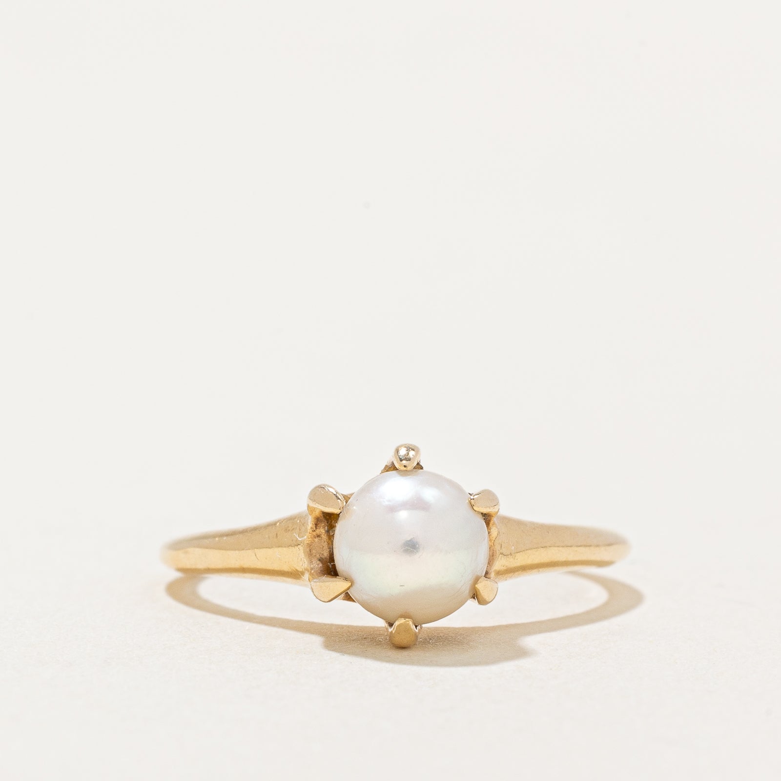 Pearl Claw Set Cocktail Ring | SZ 6.75 |