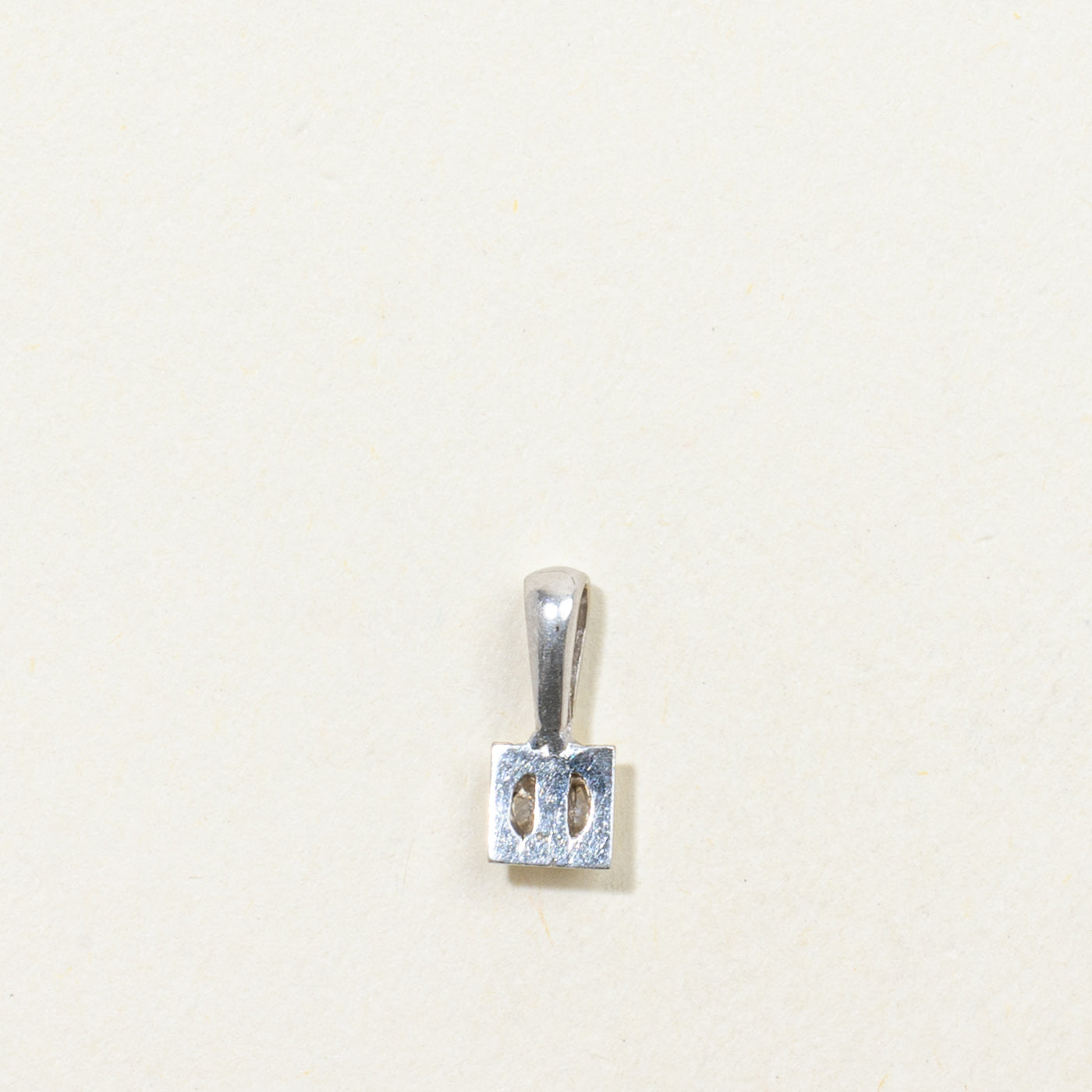 ***QC 10k Solitaire Diamond Pendant Necklace | 0.13ctw | 18"