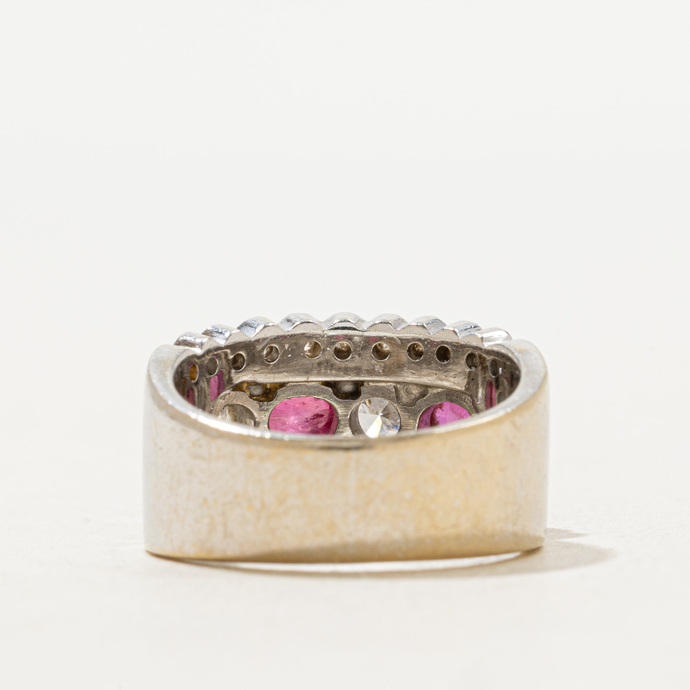 Bague cabochon rubis et diamants | 0,68 ct, 1,00 ct | Taille 4,25 |
