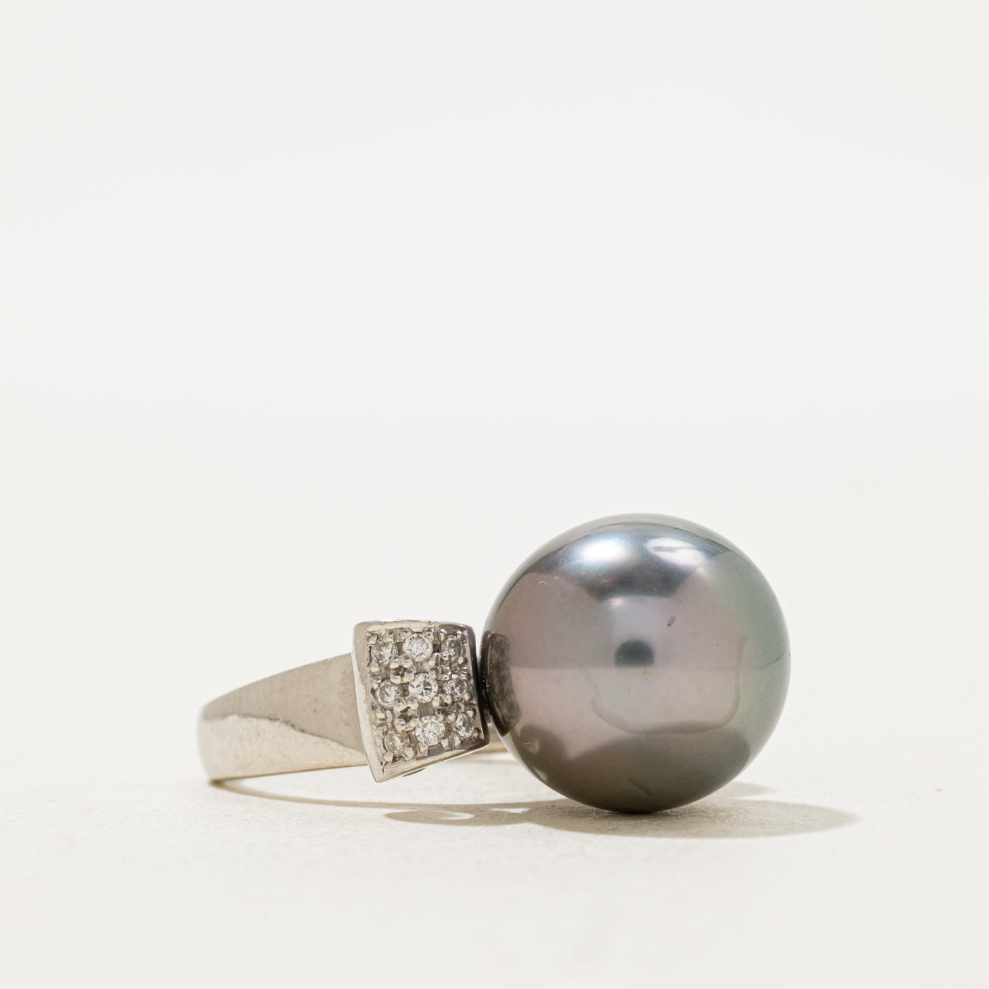Platinum Tahitian Pearl & Diamond Ring | 0.17ctw | SZ 5.25 |