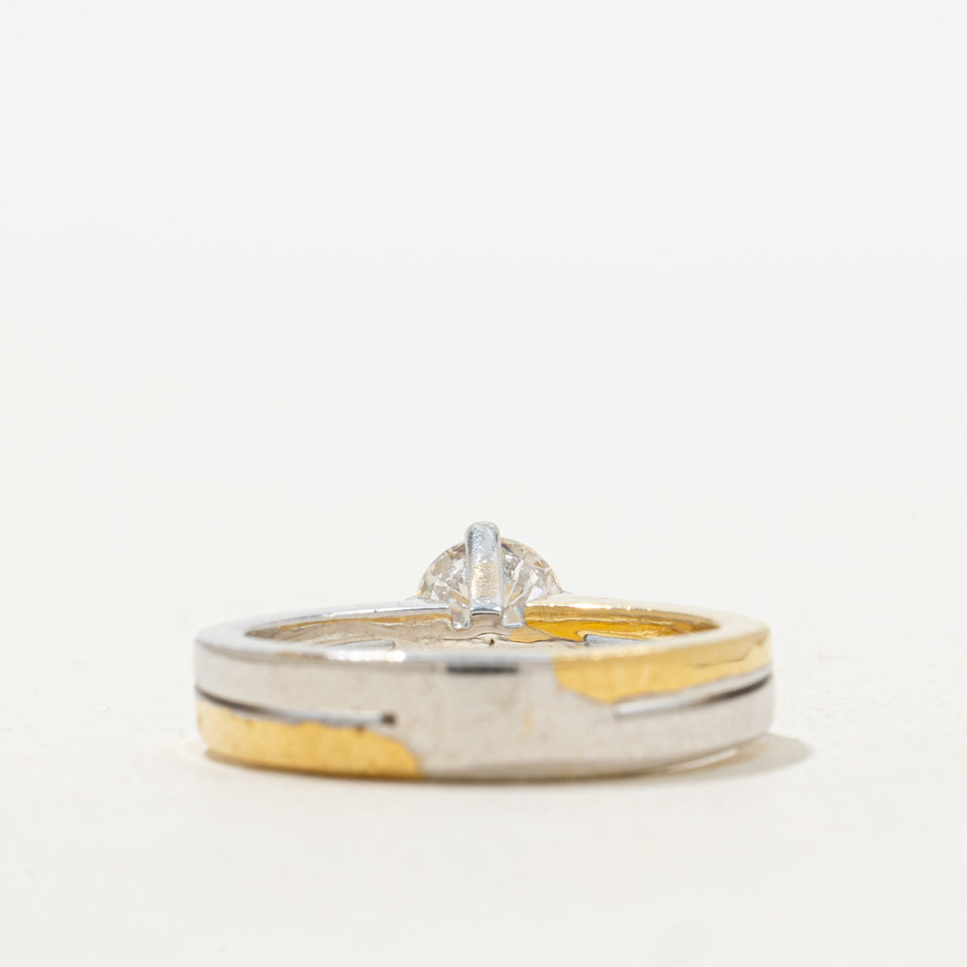 Bague en or bicolore sertie de diamants | 0,71 ct, taille 6 |
