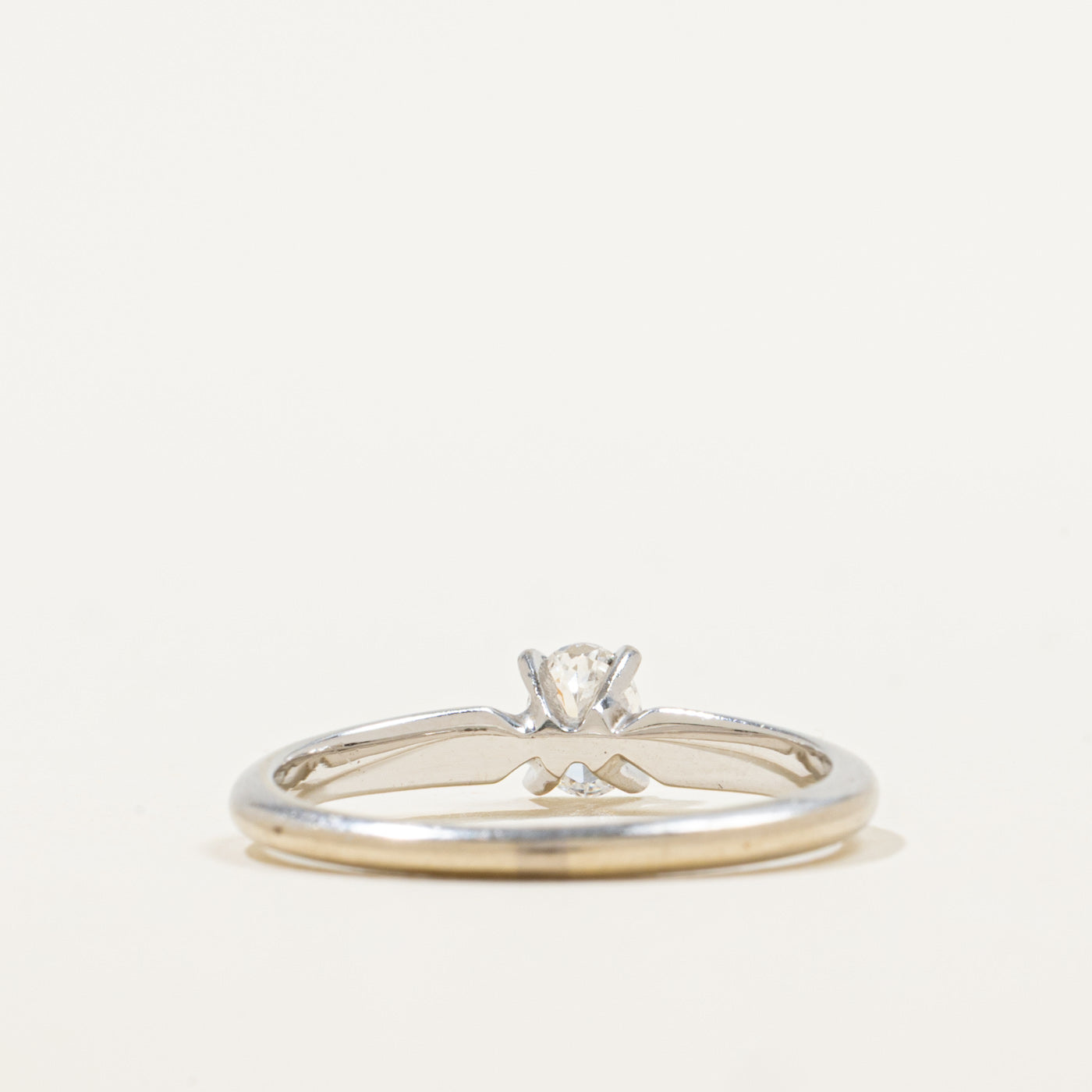 Bague solitaire en diamant ovale | 0,30 ct | Taille 6,75 |