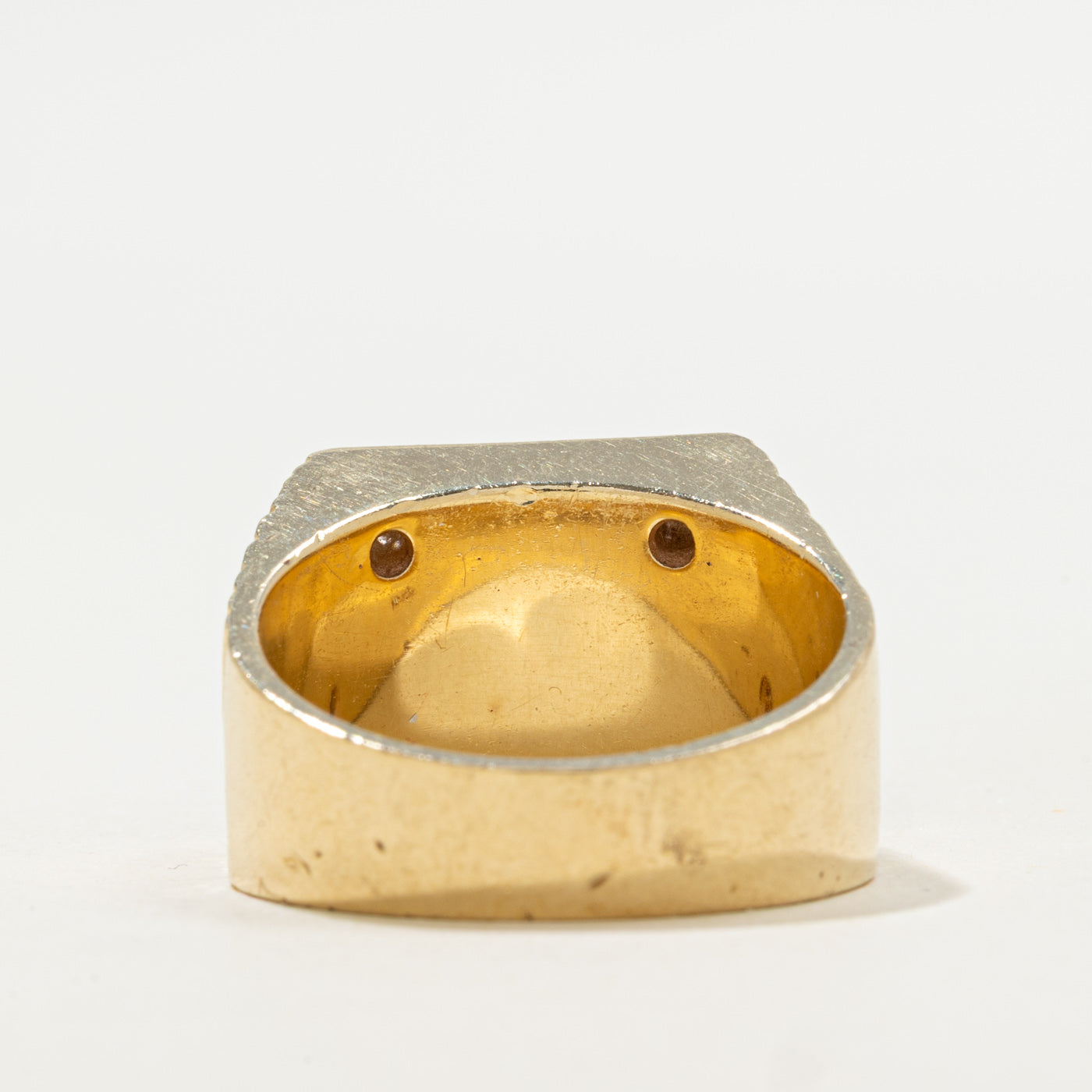 Bague chevalière œil de tigre et diamants | 4,00 ct, 0,22 ct au total | Taille 10,5 |