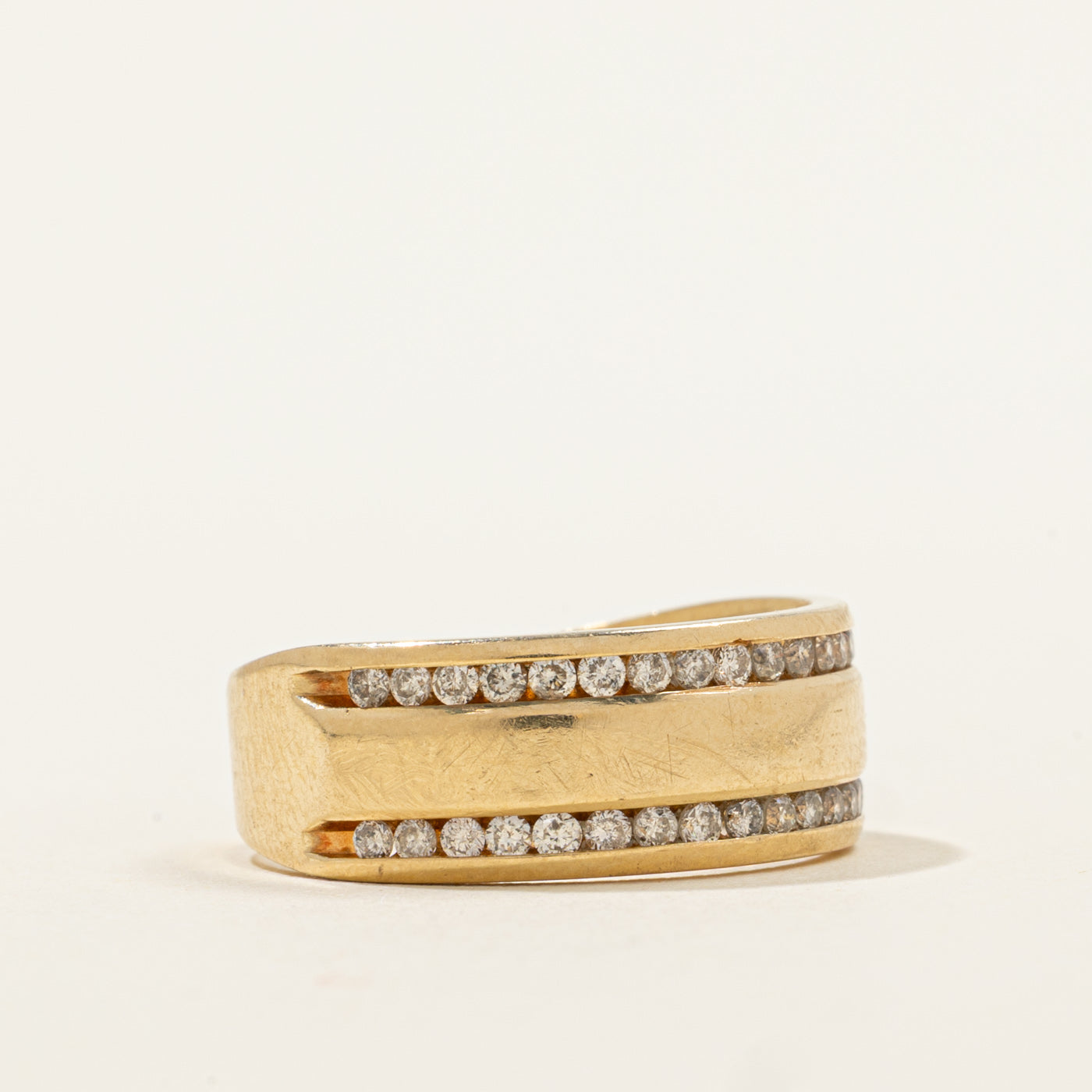 Bague sertie de diamants en canal | 0,40 ct | Taille 6,75 |