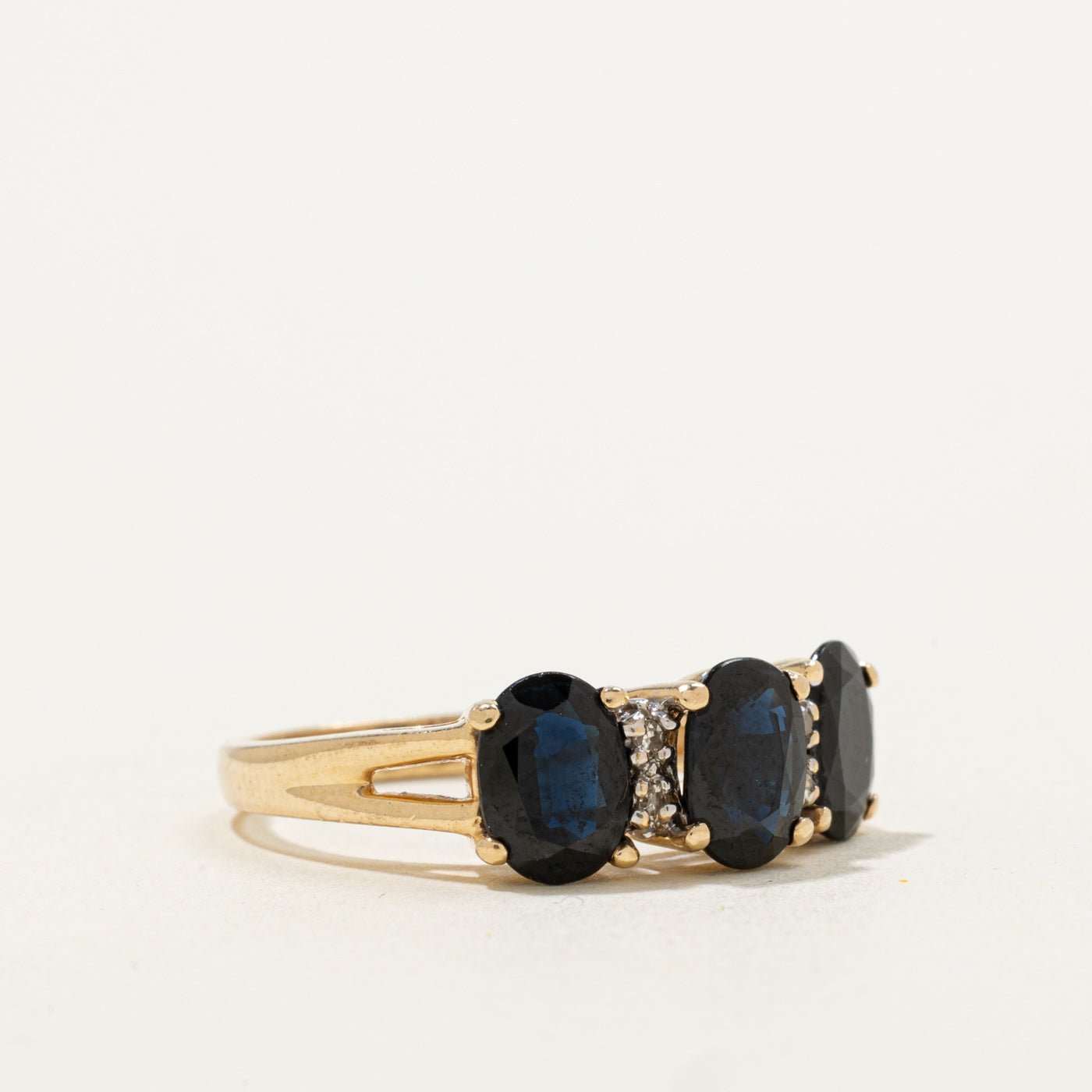 Sapphire & Diamond 14k Ring | 3.0ctw, 0.02ctw | SZ 6.5 |